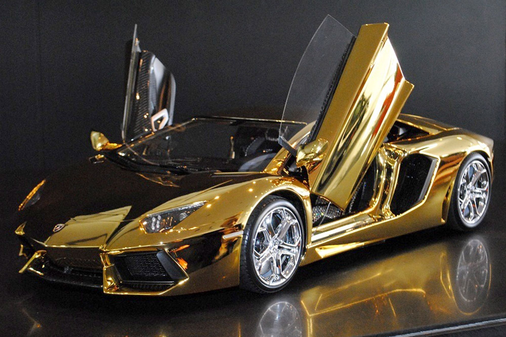 Lamborghini oro portiere aperte, 2000x1333 2K, PC