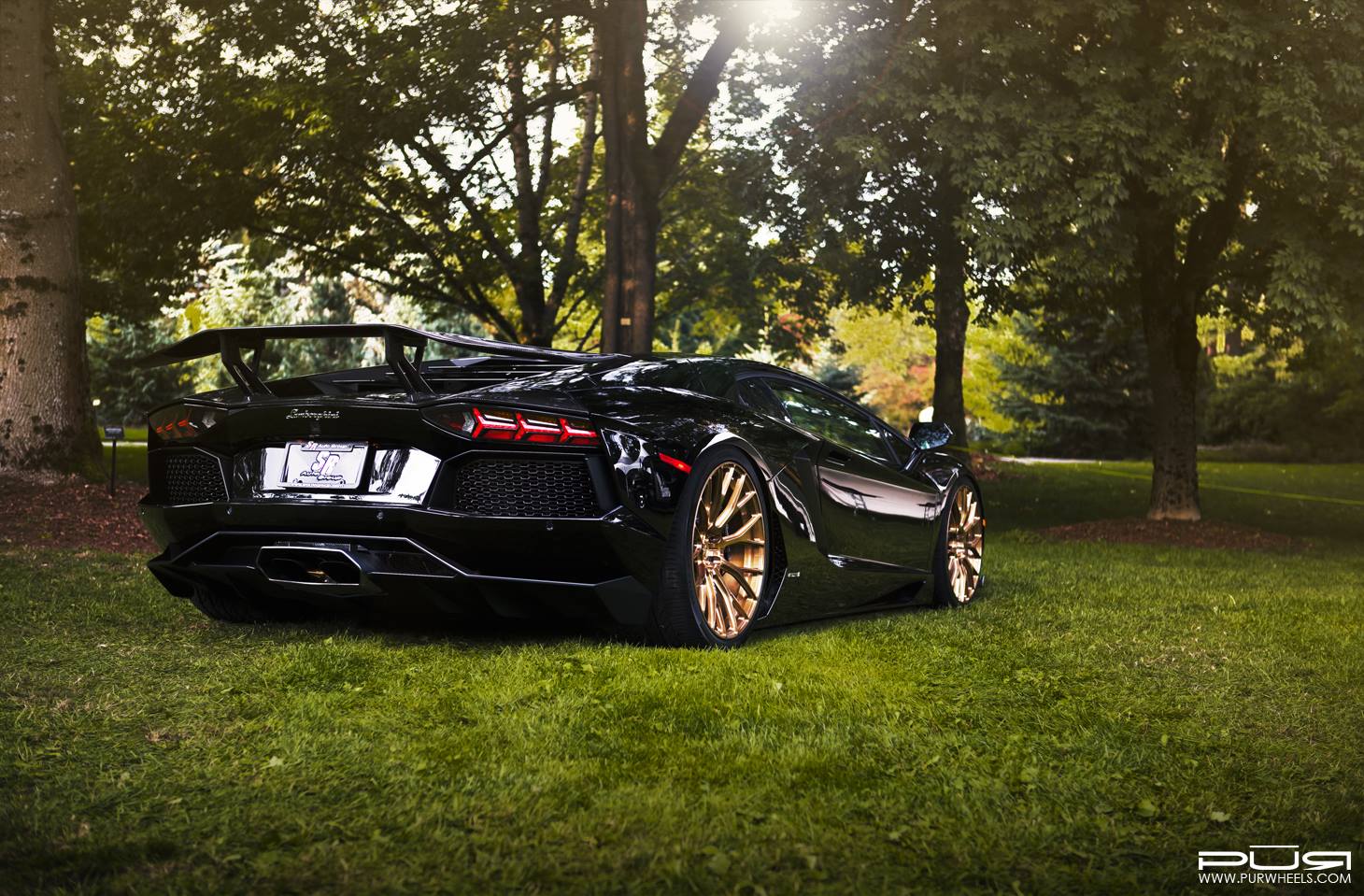 Lamborghini Aventador oro deserto, 1440x1280 720p, Laptop
