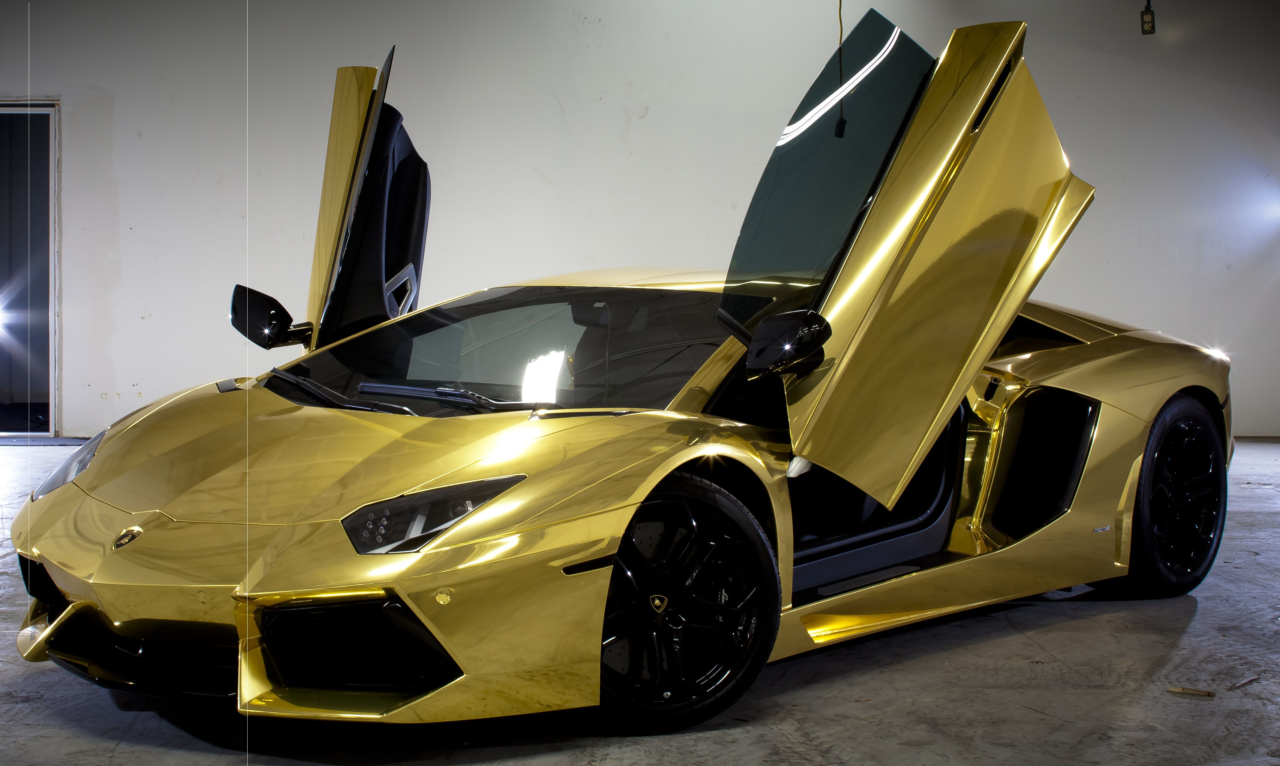 Lamborghini oro portiere aperte, supercar italiana, 4265x2553 4K Ultra HD, Monitor 4K