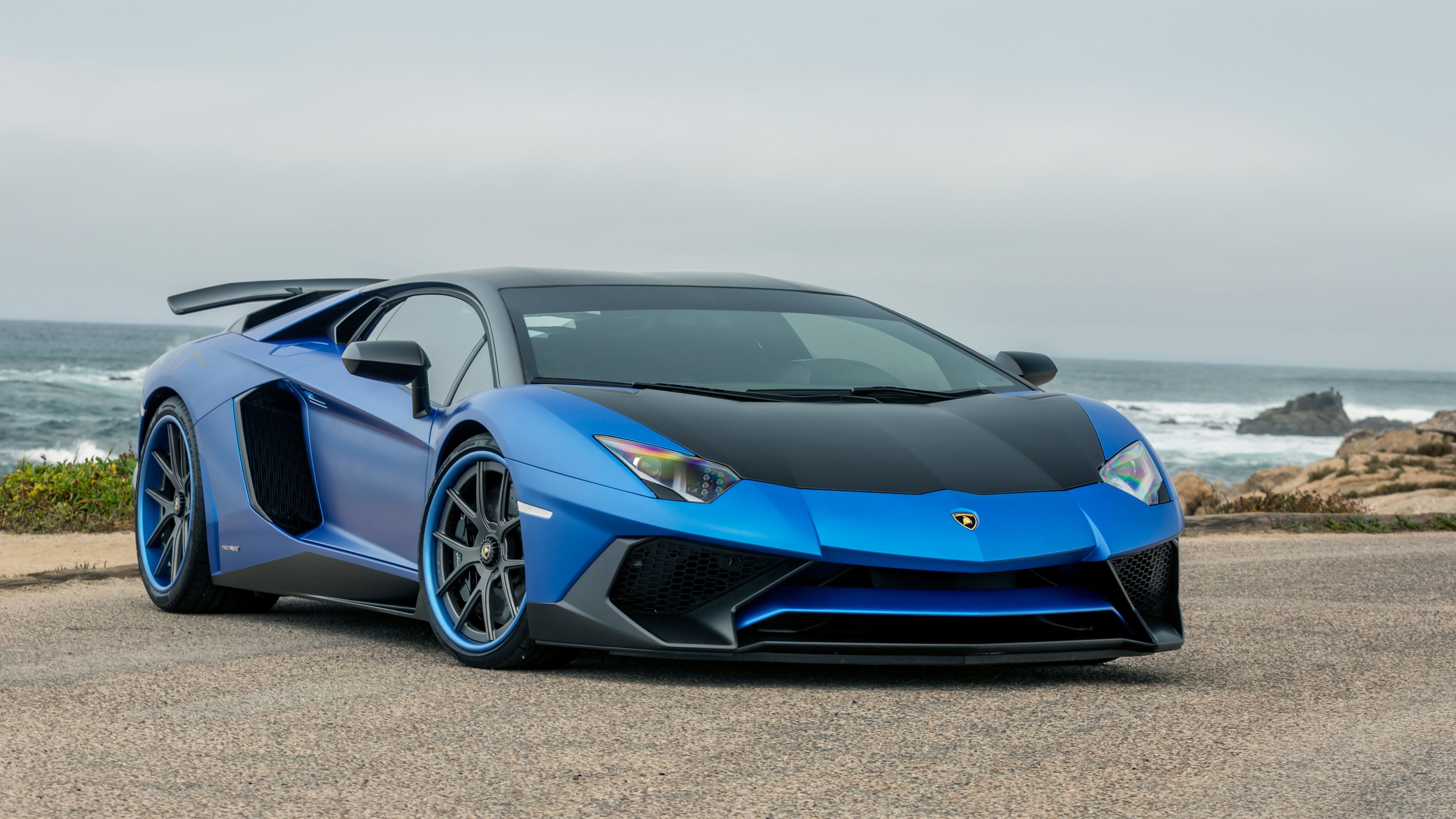Lamborghini Aventador SV blu mare, supercar italiana, 5120x2880 4K, Desktop 4K
