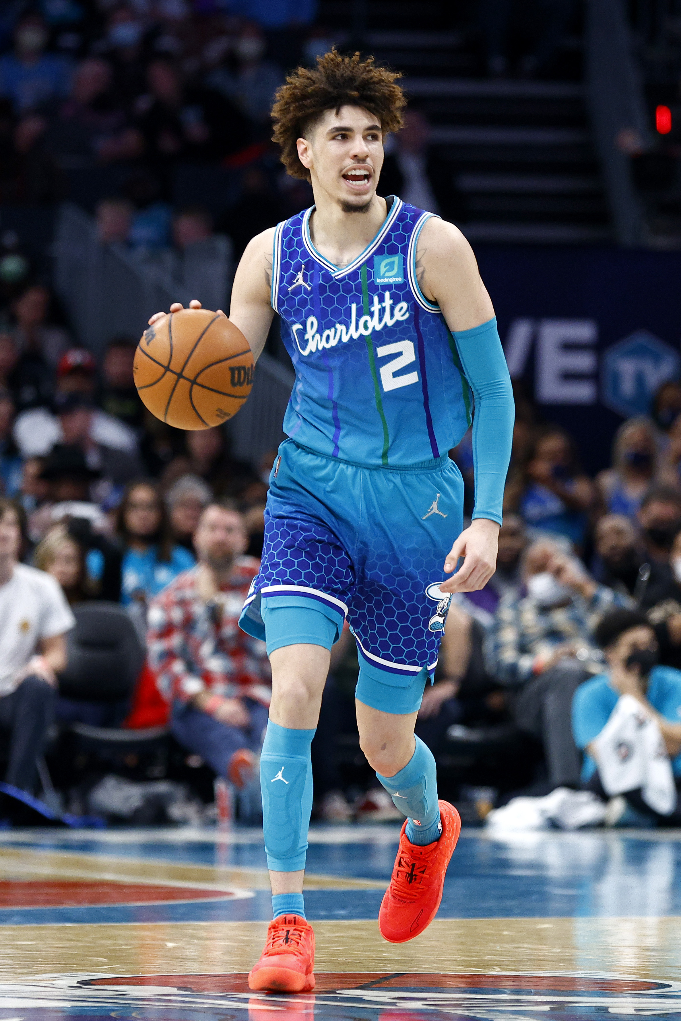LaMelo Ball Charlotte Hornets, 2373x3559 Verticale, Mobile