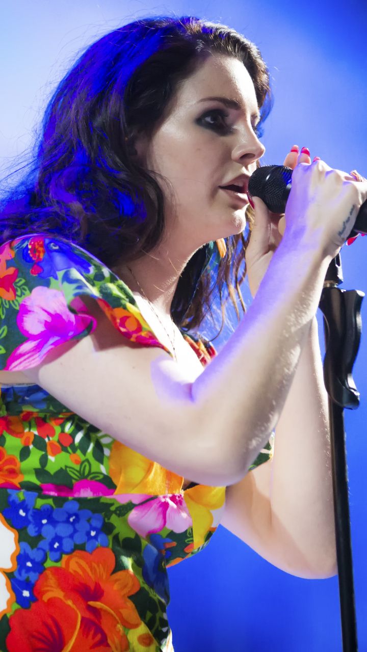 Lana Del Rey concerto microfono, 720x1280 Full HD Verticale, iPhone