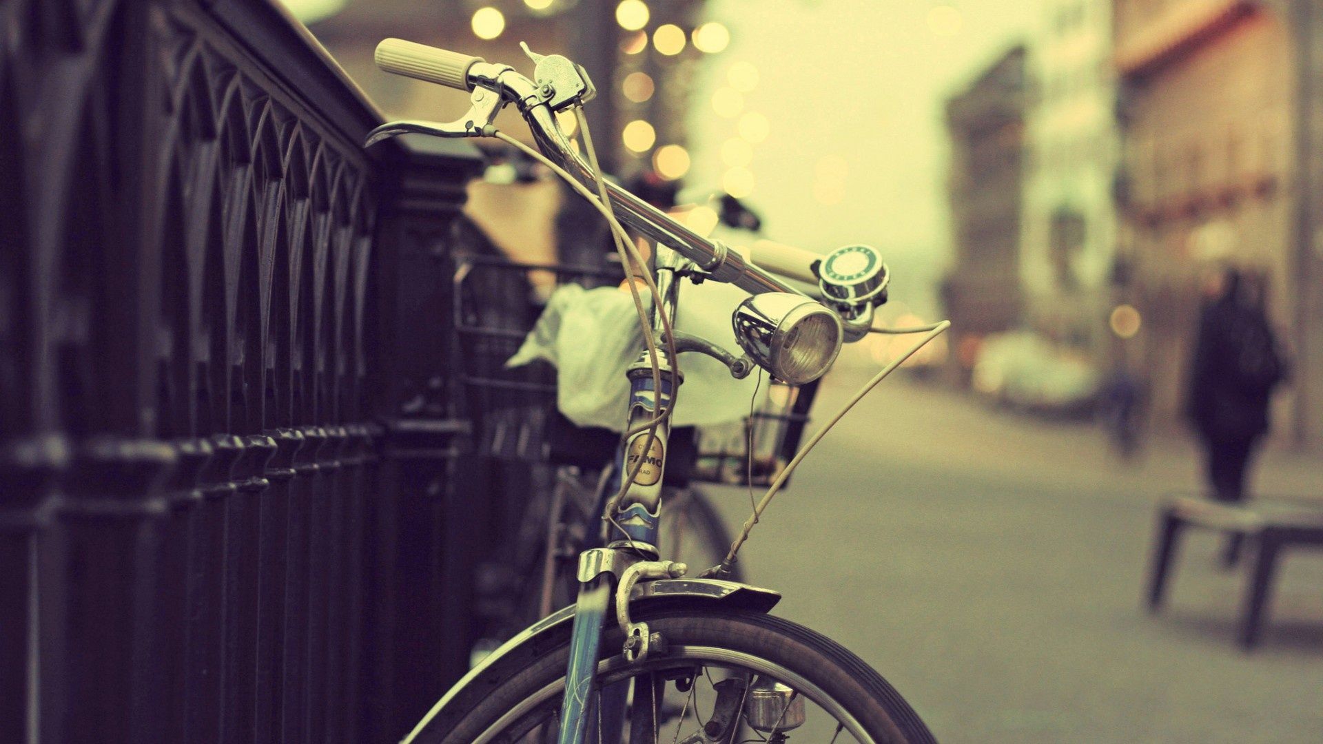 Bicicletta vintage strada cittadina, 1920x1080 Full HD 1080p, Ultrabook