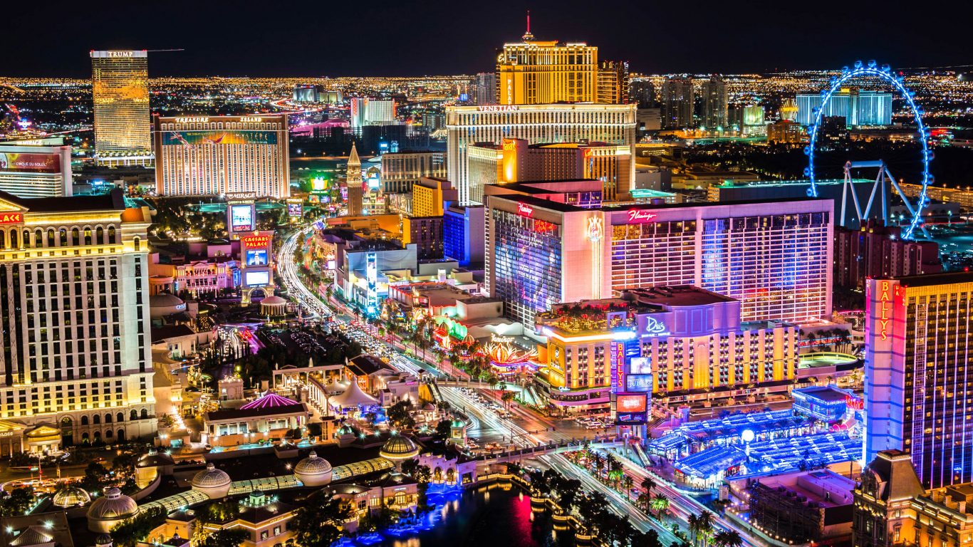 Las Vegas Strip notturna, 1366x768 720p, Laptop