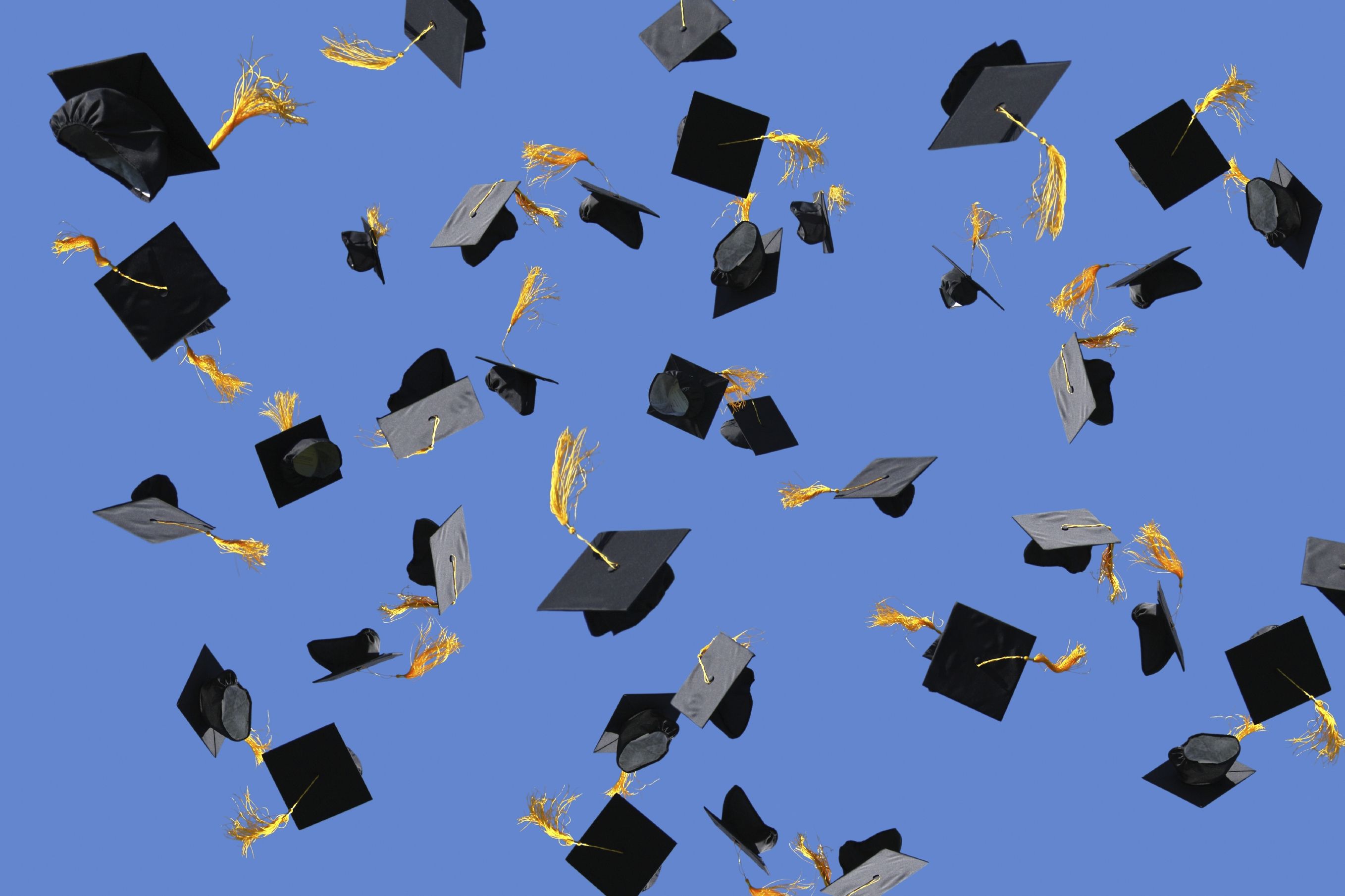 Tocchi di laurea lanciati in aria, 2716x1810 WQXGA, Desktop