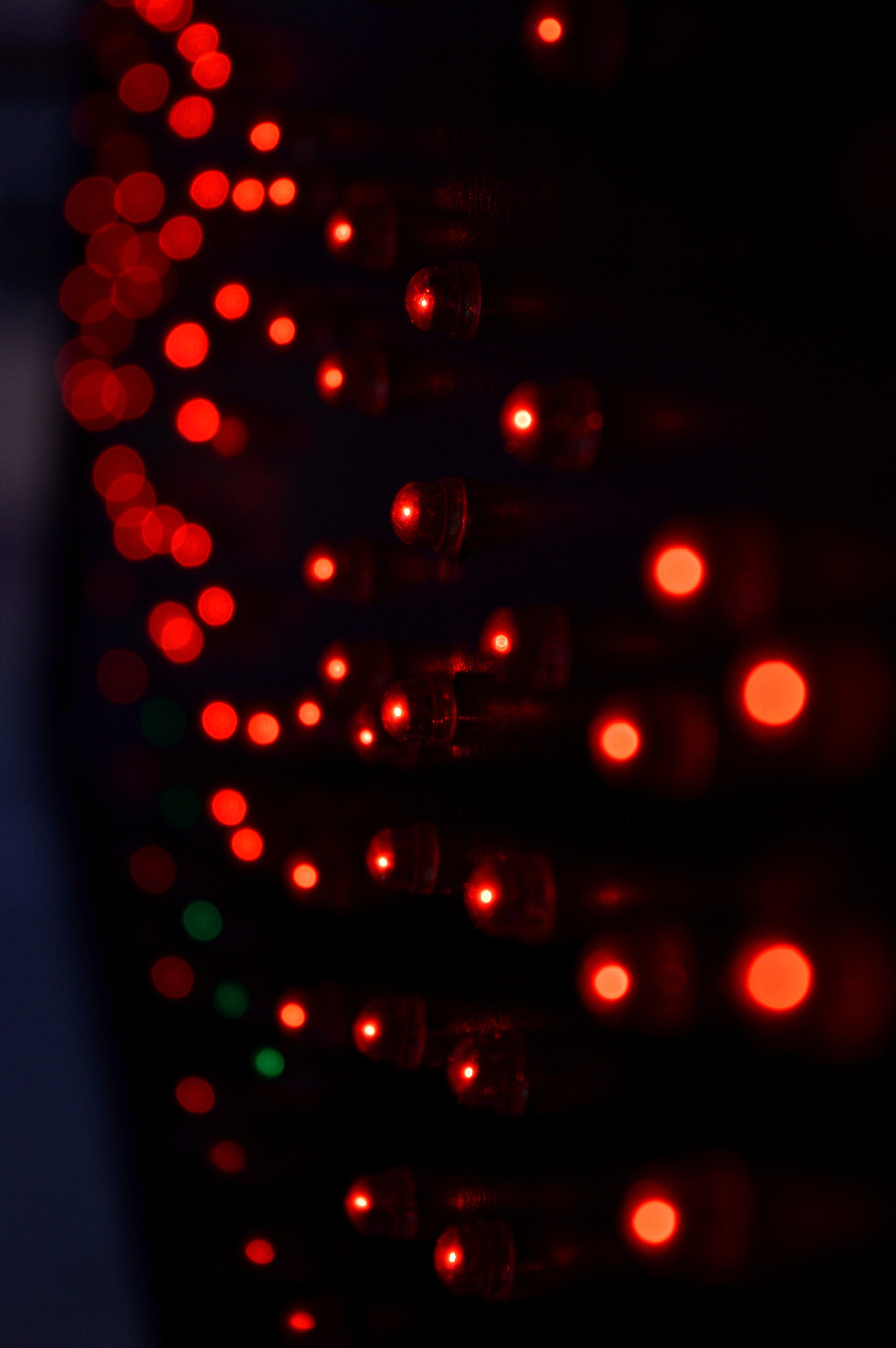 Luci LED rosse bokeh, 4000x6016 Verticale, Telefono