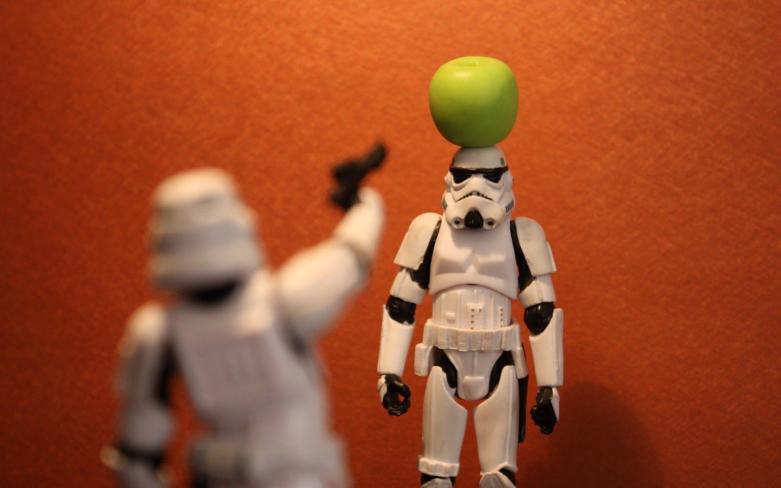 Stormtrooper LEGO con mela in testa, 1600x1000 HD Ready, Desktop
