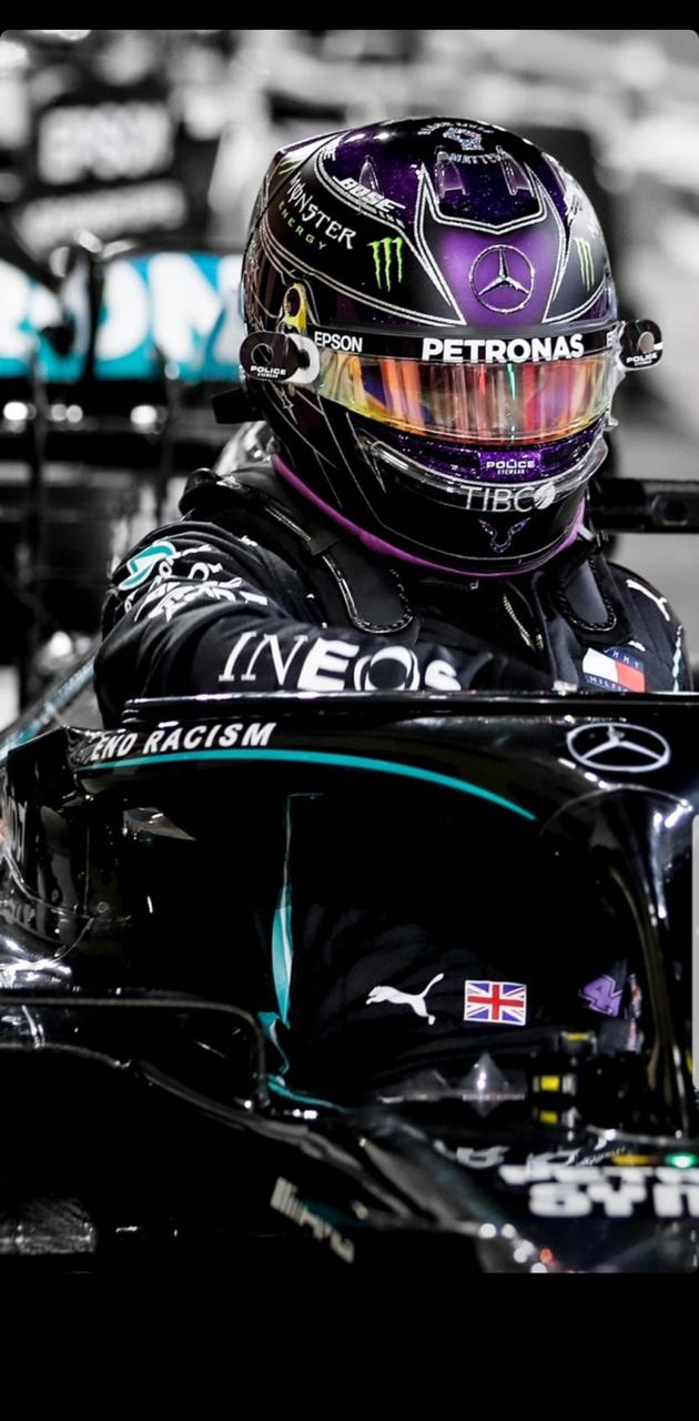 Lewis Hamilton casco Mercedes F1, 630x1280 Full HD Verticale, Smartphone