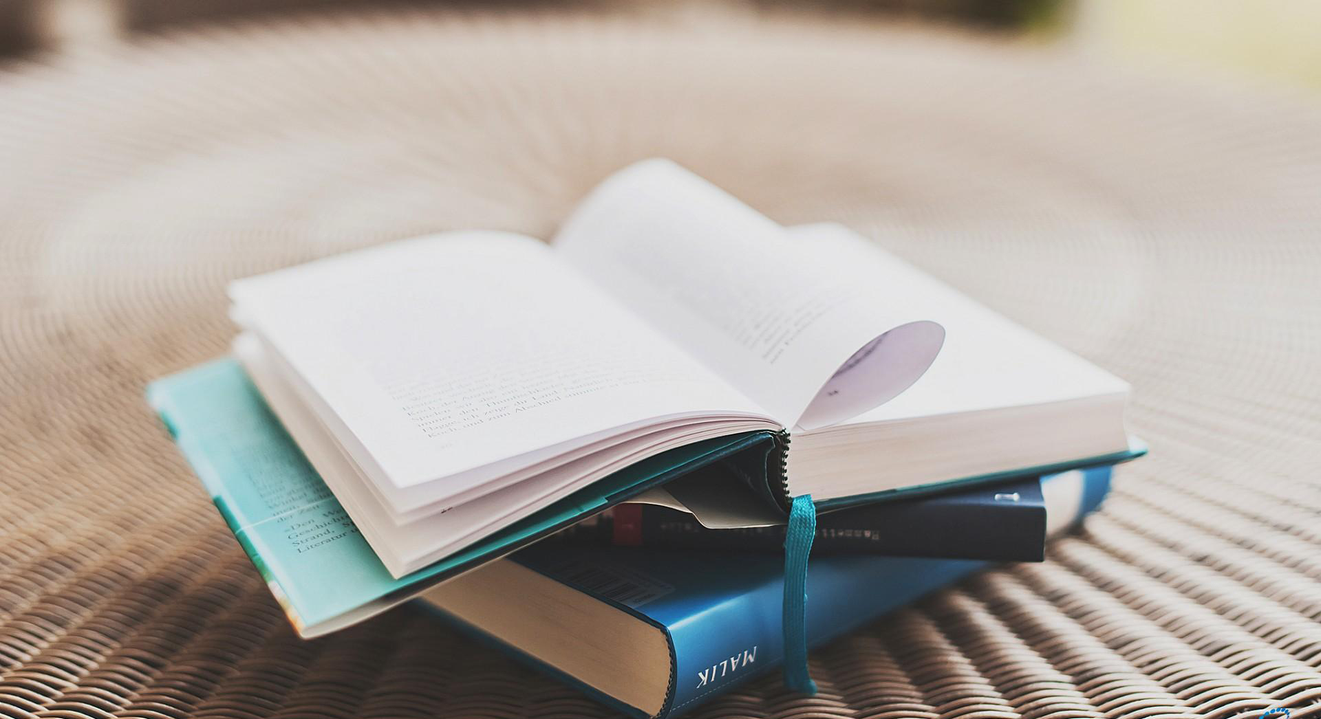Nave che emerge da libro, 1920x1080 Full HD 1080p, Desktop