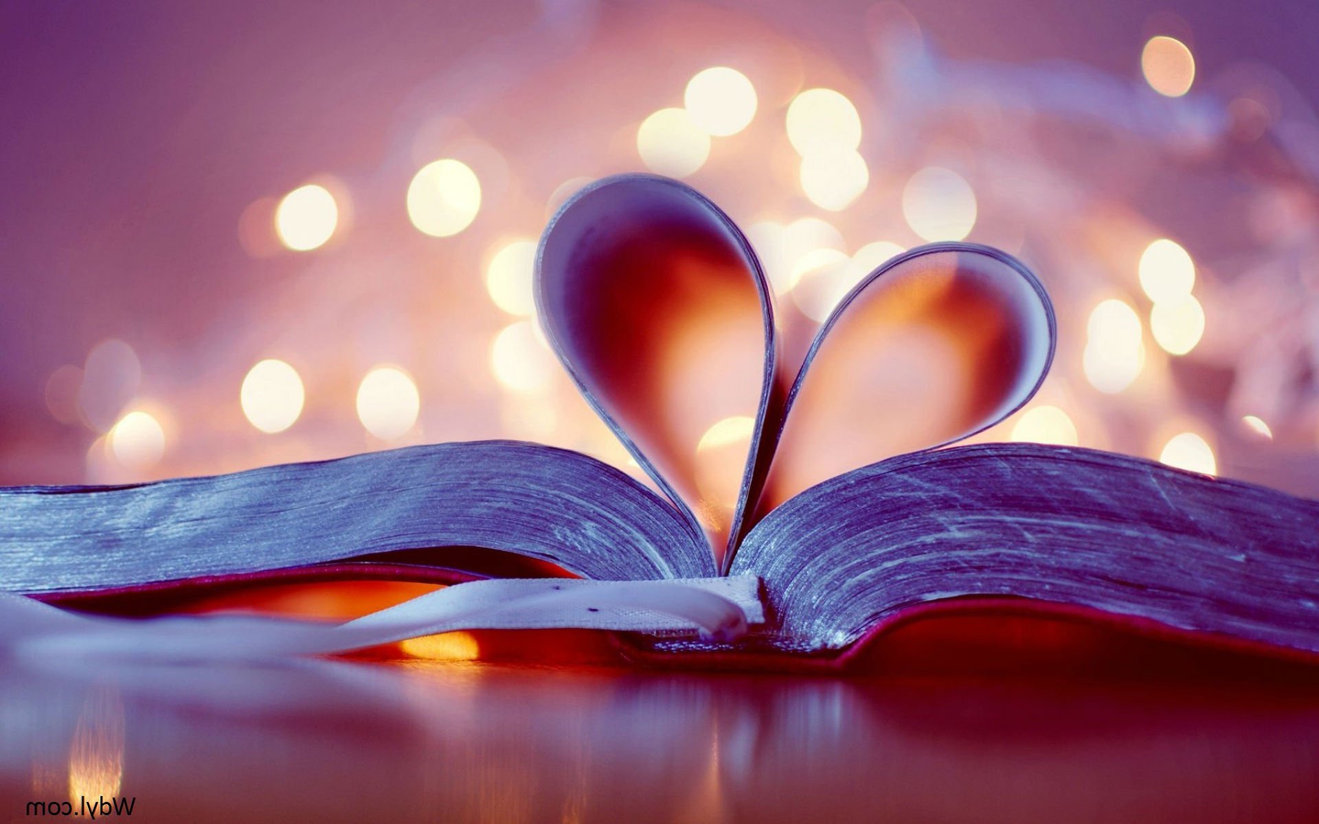Pagine libro a forma cuore, 1600x1000 HD Ready, Desktop