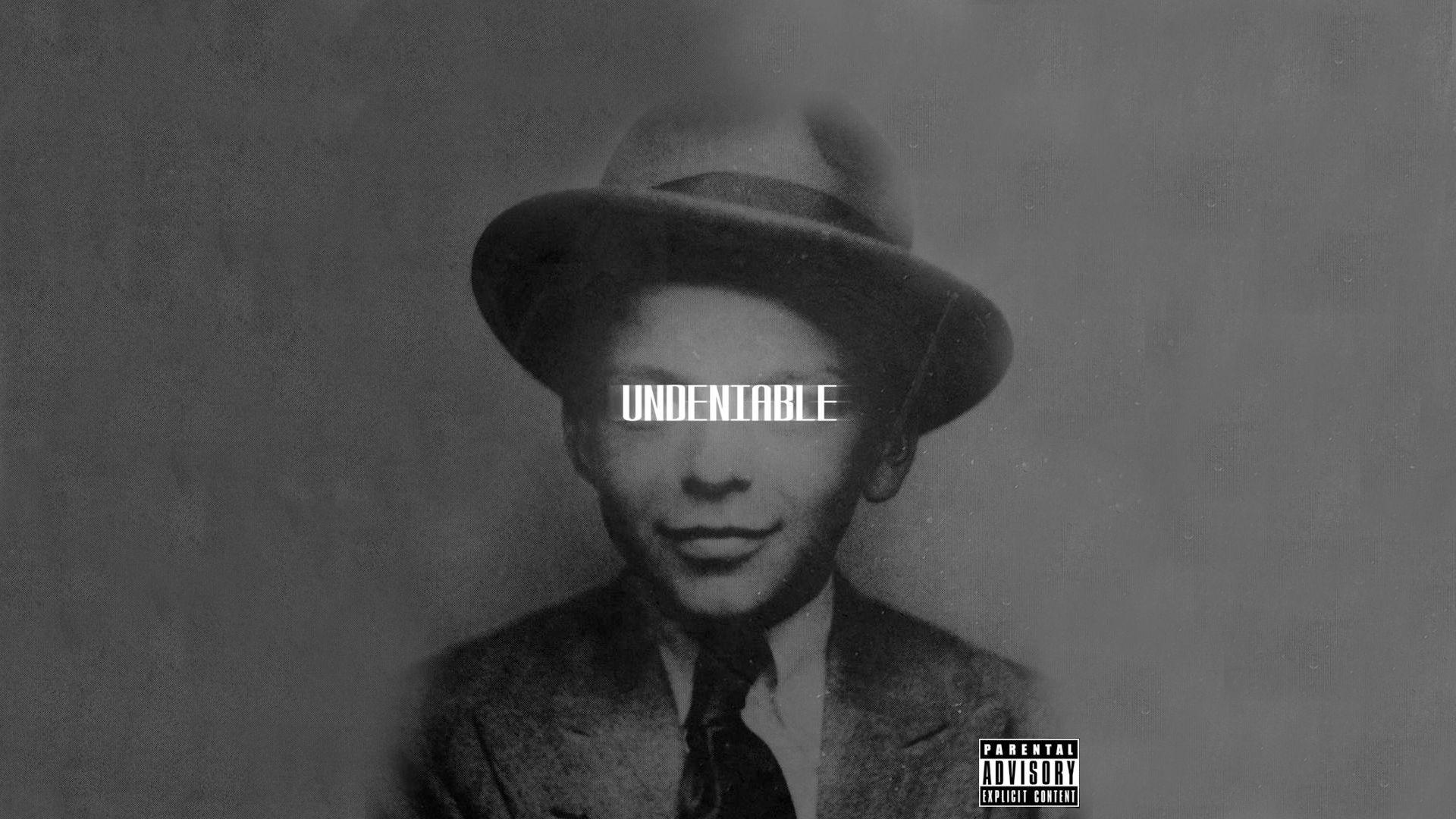 Logic rapper con microfono nero, 720x1280 Full HD Verticale, iPhone