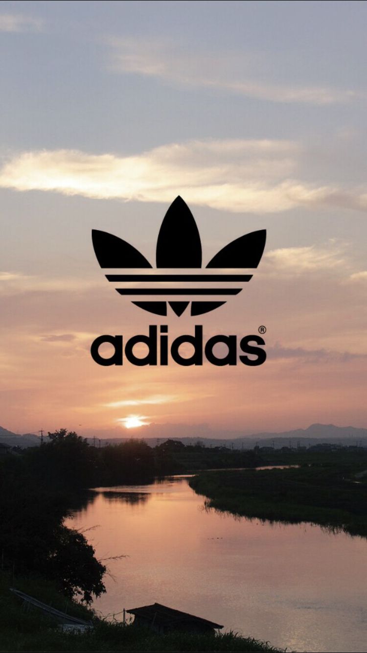 Logo Adidas su tramonto fiume, 750x1334 Verticale, Mobile