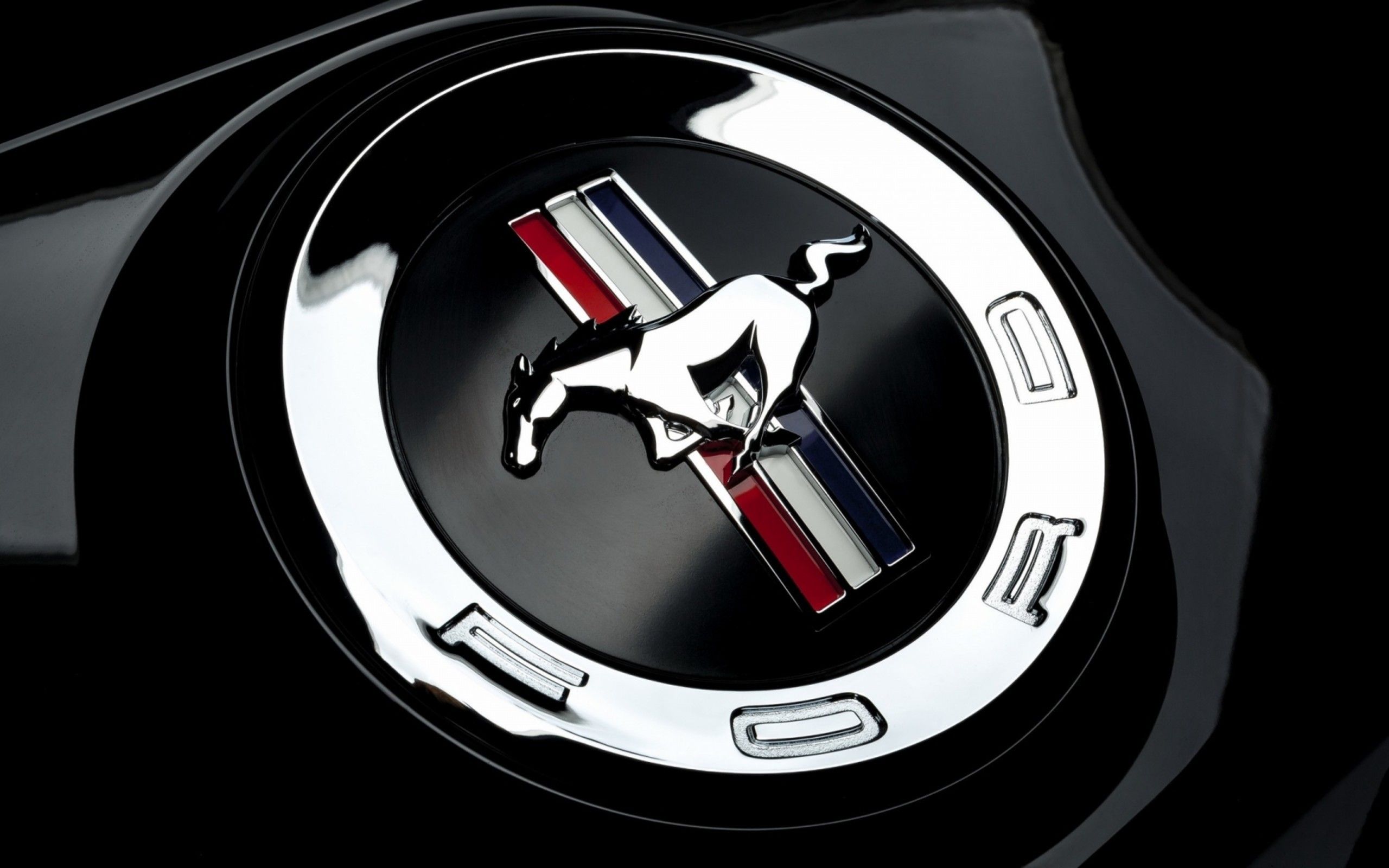 Logo Ford Mustang cromato nero, 2560x1600 2K, MacBook Pro
