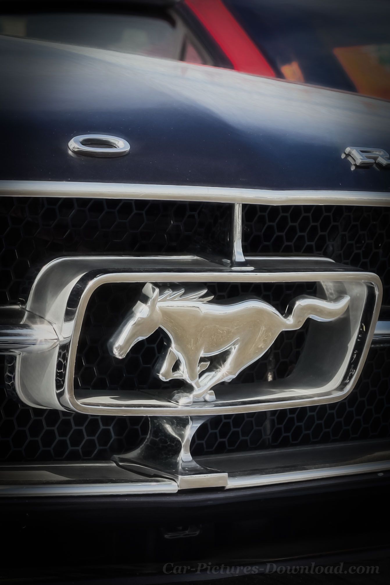 Logo Ford Mustang su auto rossa, 1920x1080 Full HD, Desktop