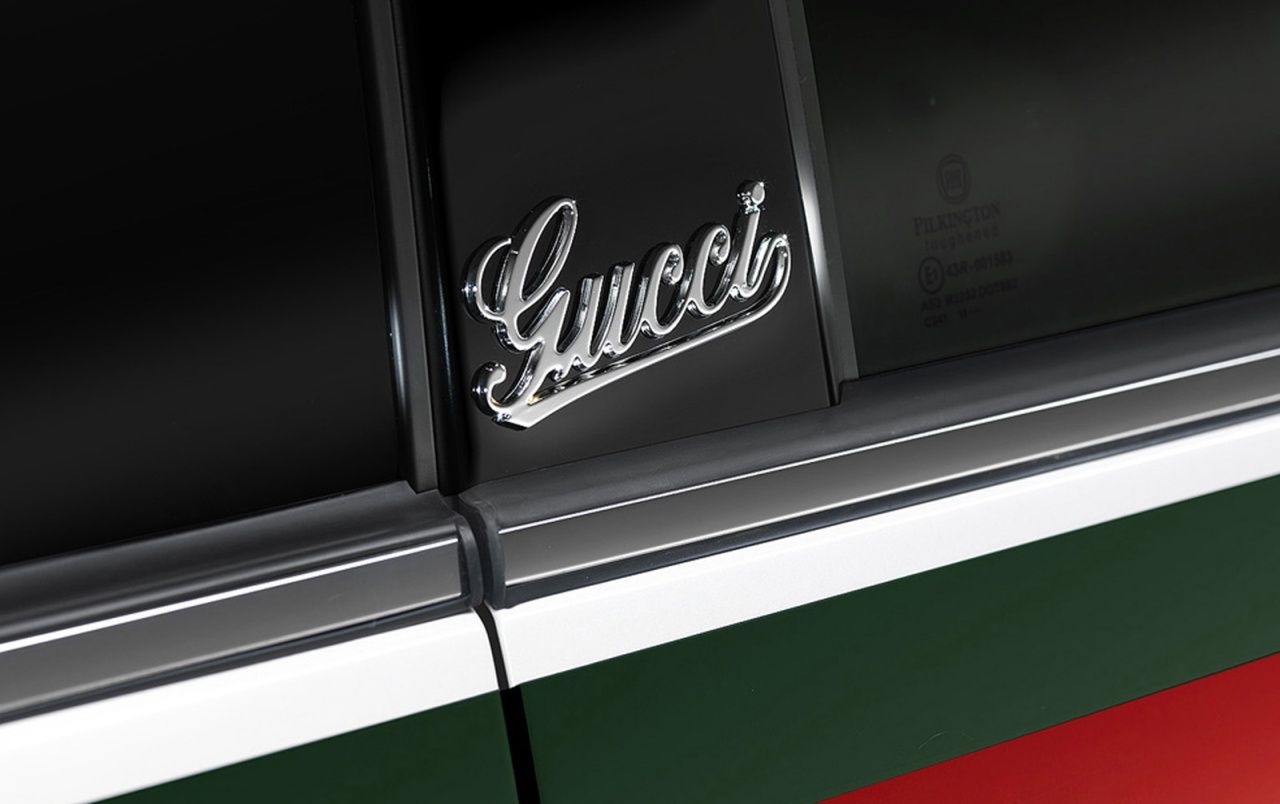 Logo Gucci su auto Fiat 500, 1280x804 HD, HP Laptop