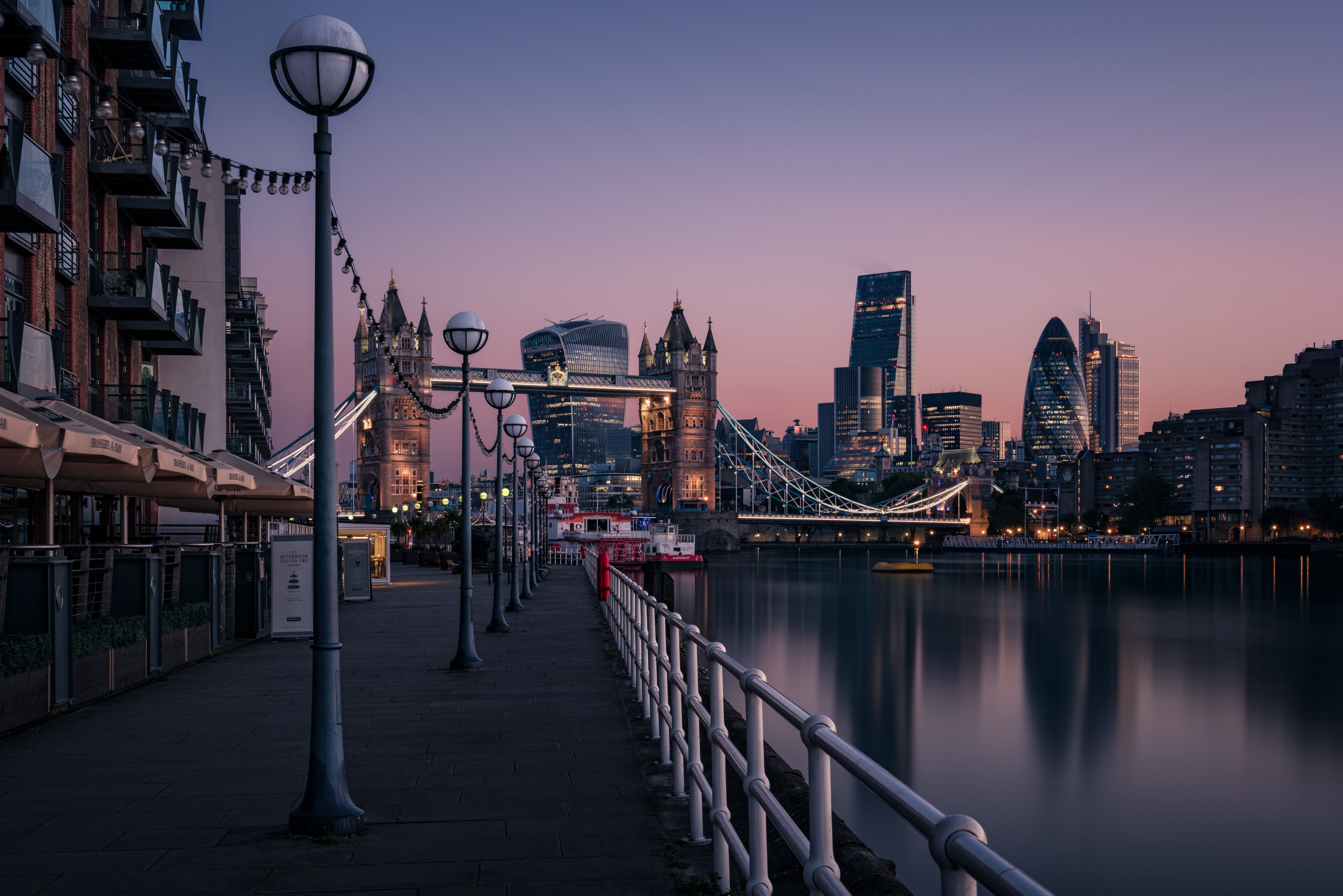Skyline della City di Londra al tramonto, 3840x2160 Ultra HD, 4K TV