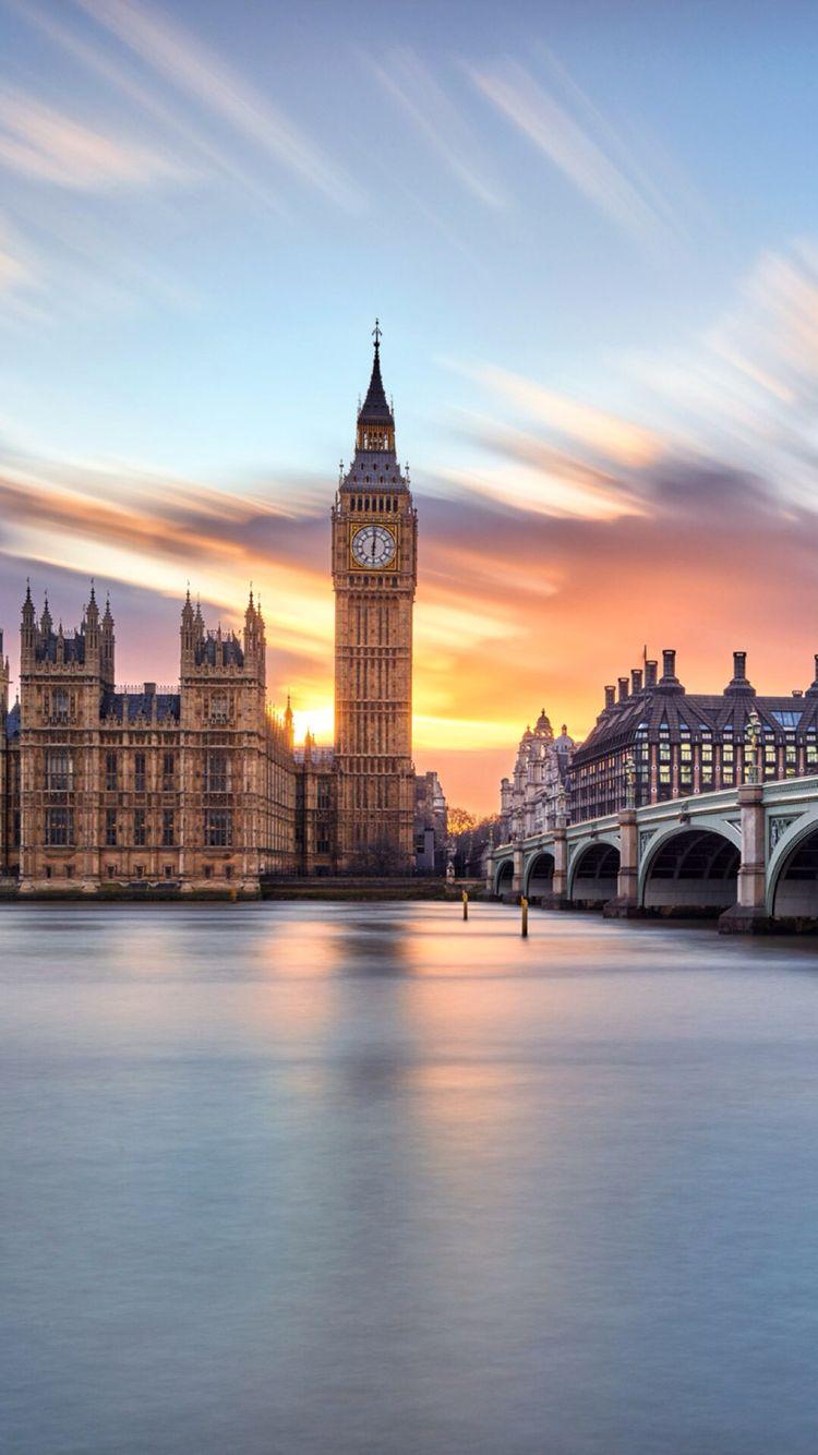 Passeggiata e skyline con Tower Bridge all'alba, 7203x4807 4K Ultra HD, Monitor 4K