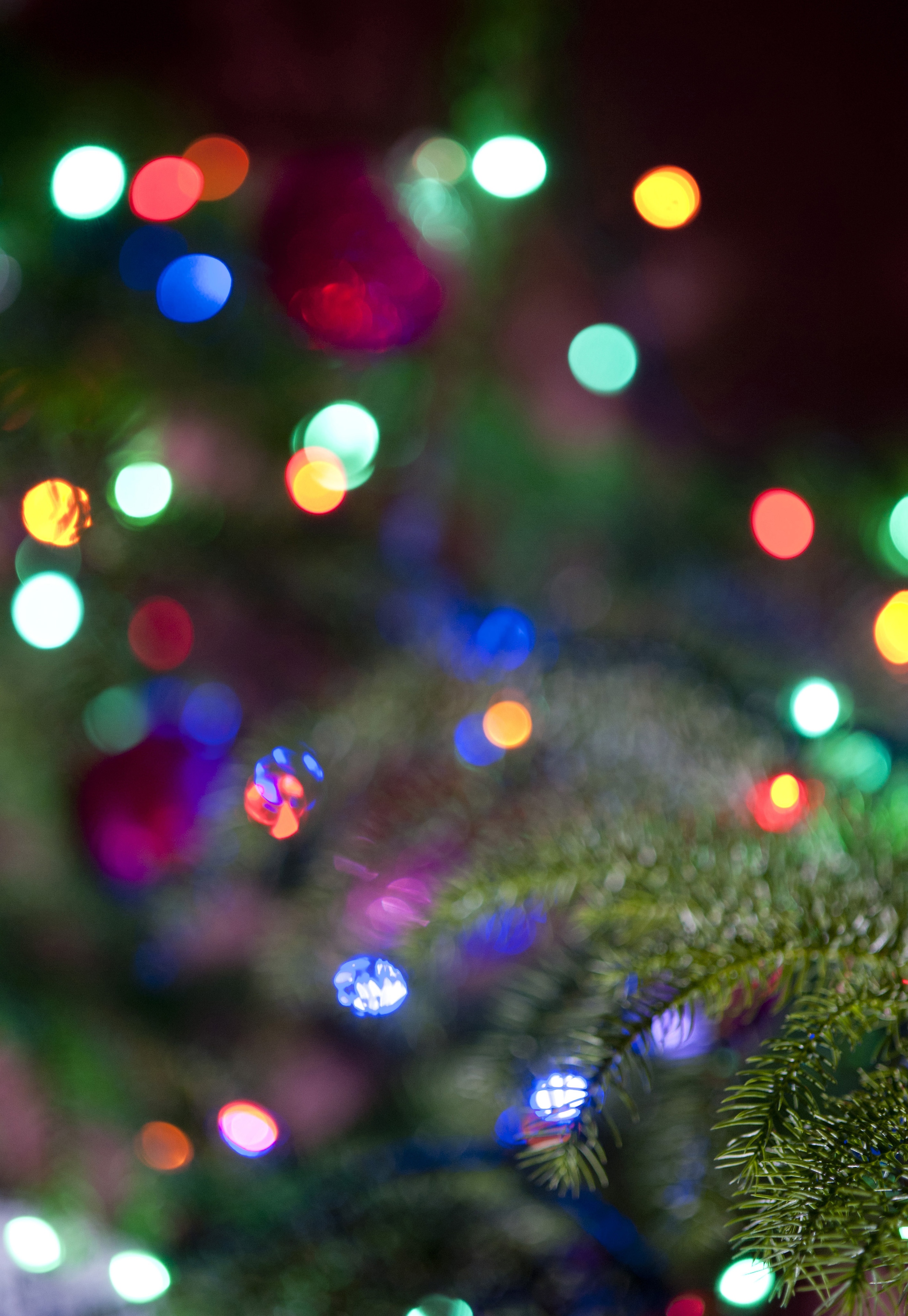 Luci di Natale sfocate colorate, 2650x3840 Verticale, Telefono