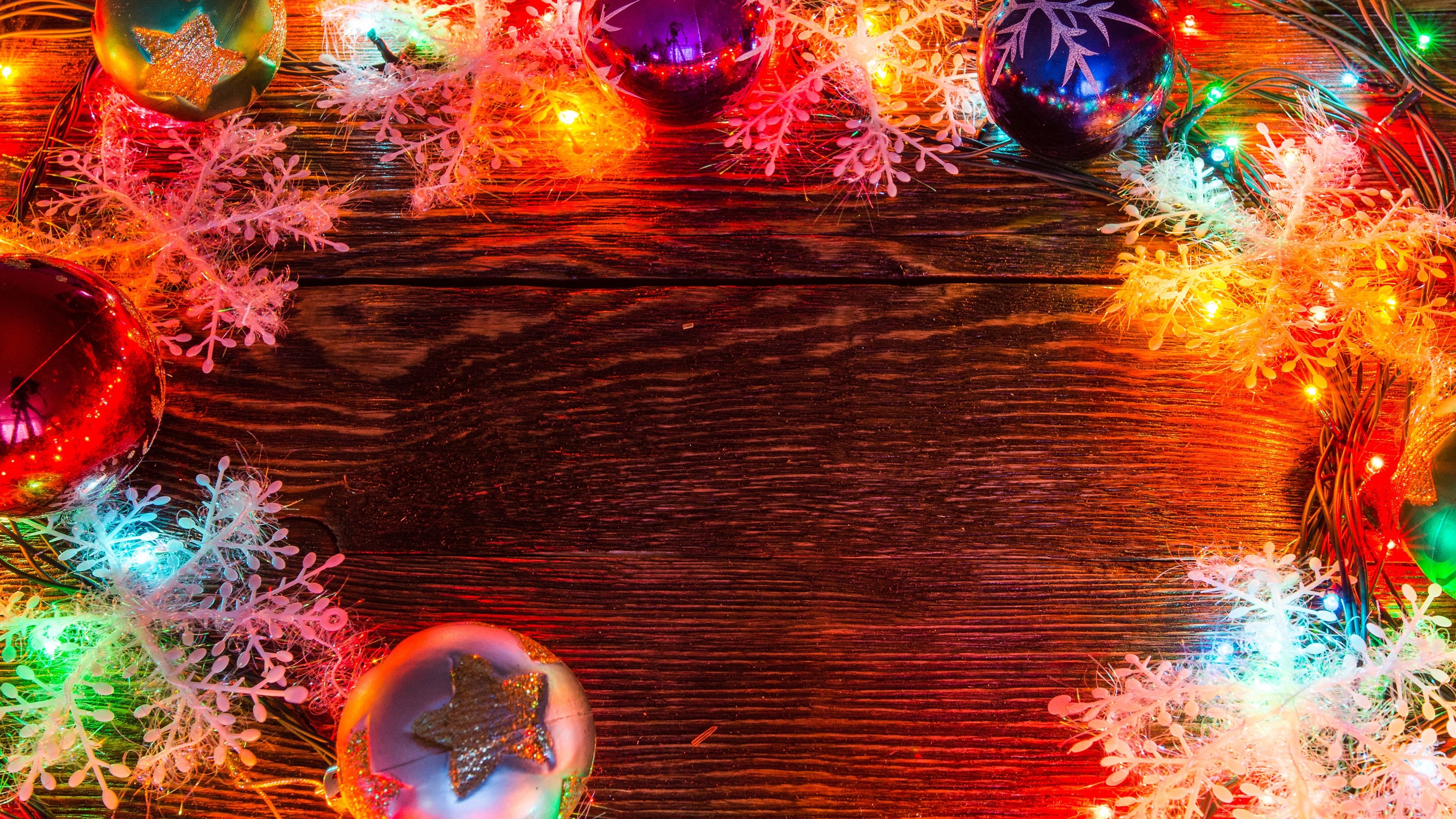 Luci di Natale su legno, 3840x2160 4K, Desktop 4K