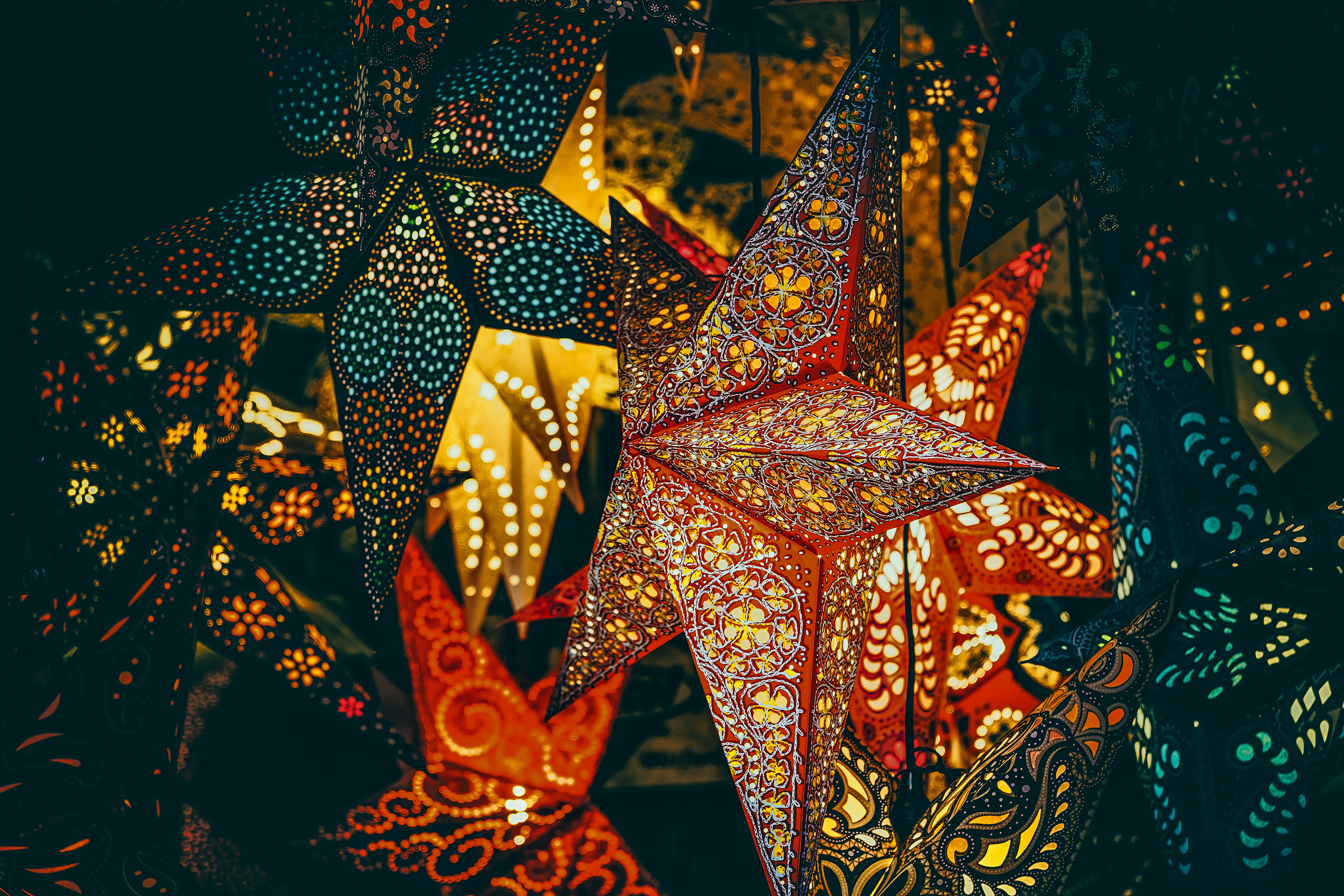 Stelle luminose decorative colorate, 6240x4160 Ultra HD, 4K TV
