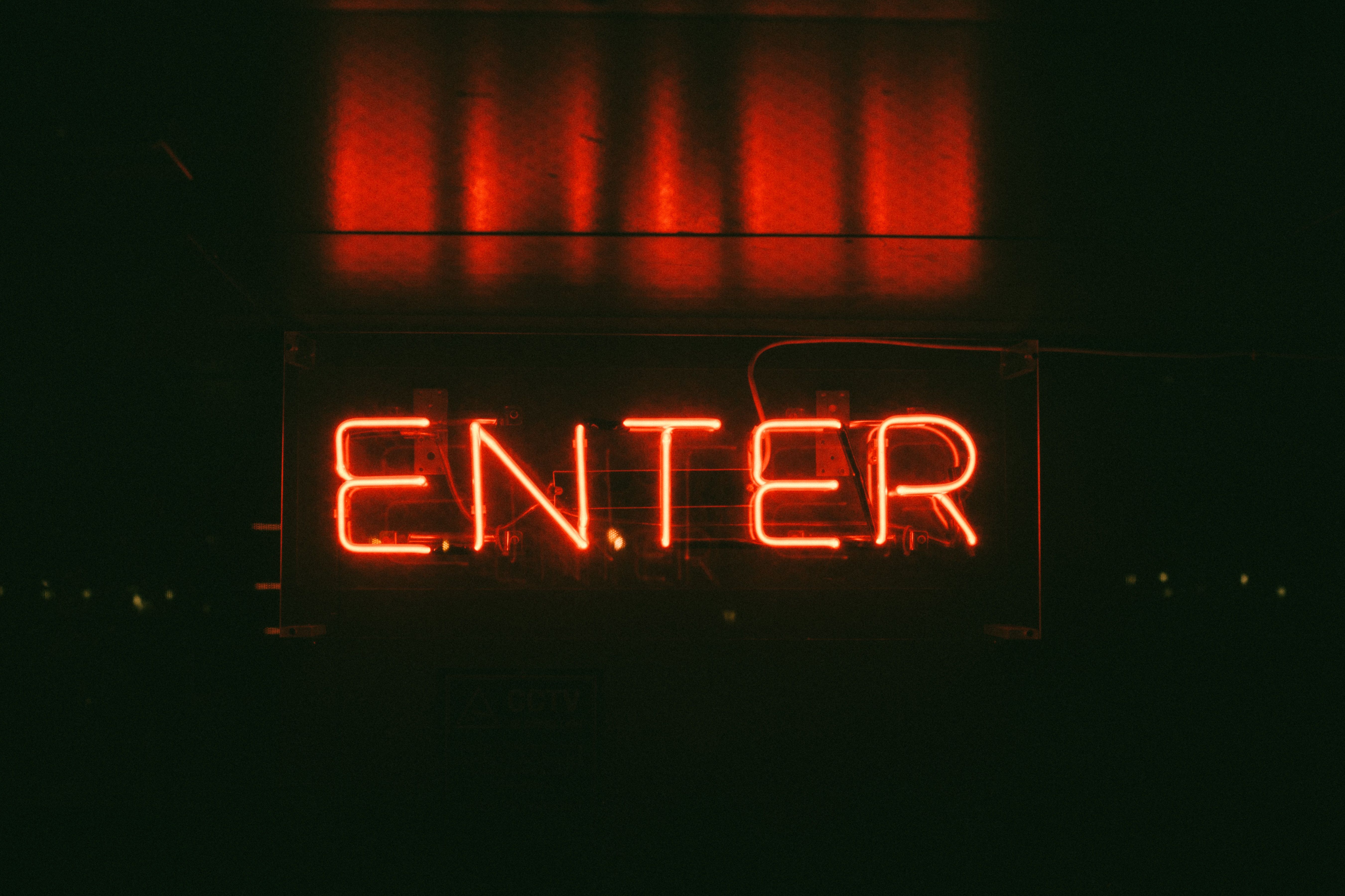 Insegna al neon rossa Enter, 5400x3600 4K, Desktop 4K
