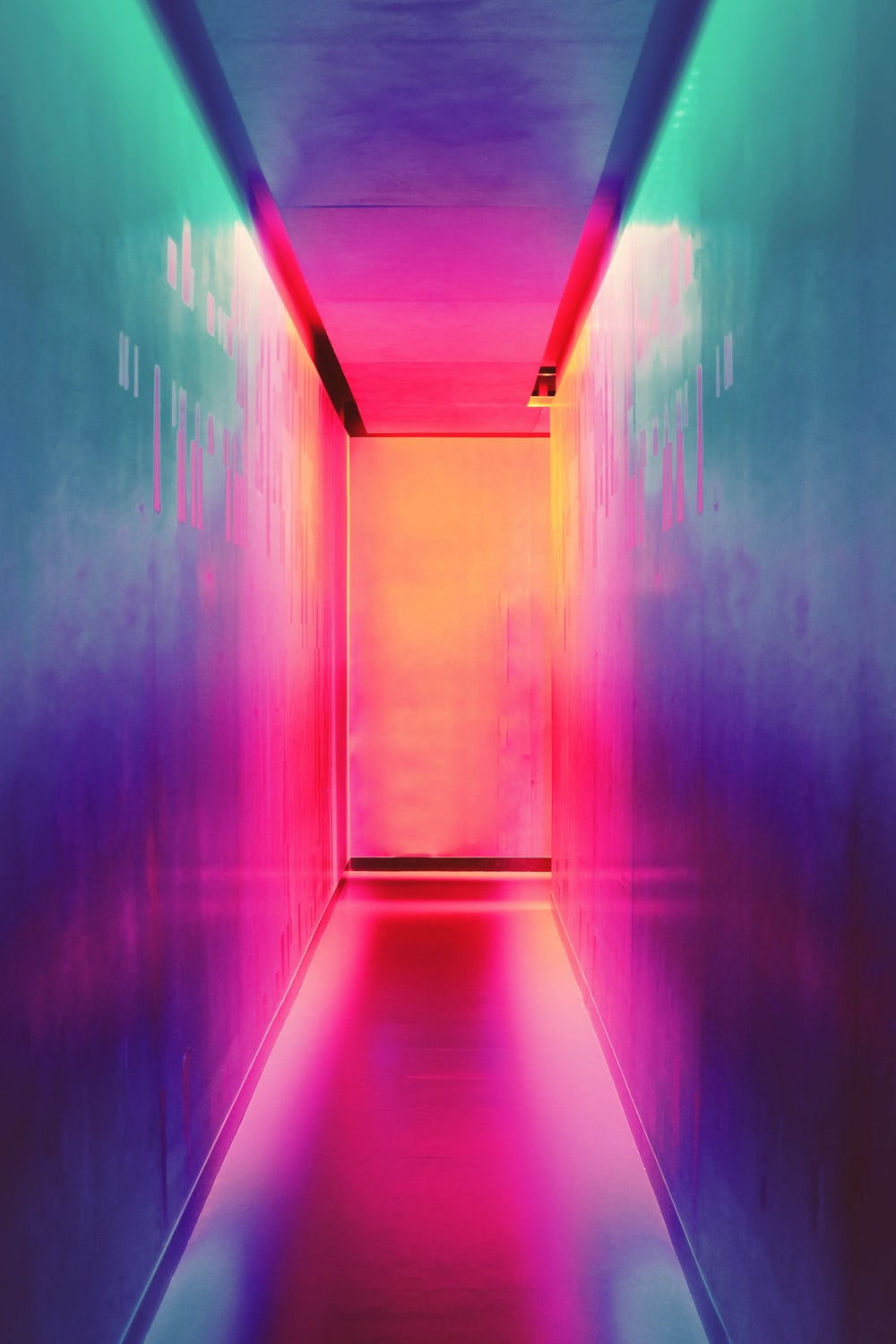 Corridoio luminoso colori neon, 1000x1500 Verticale, Android