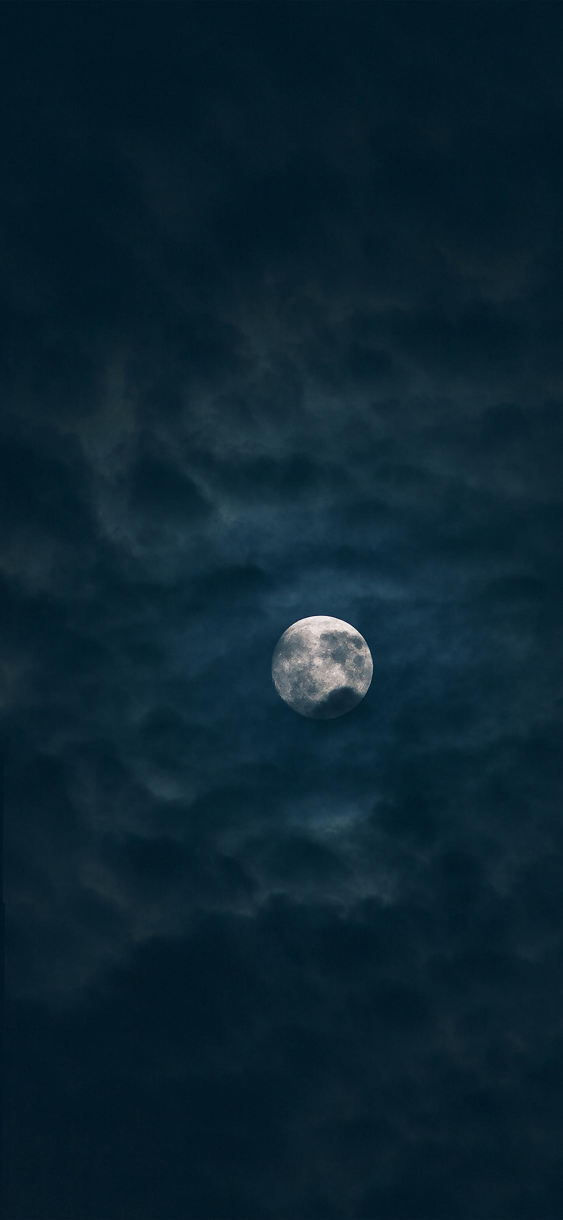 Luna blu tra nuvole, 1125x2436 Full HD Verticale, iPhone Pro Max