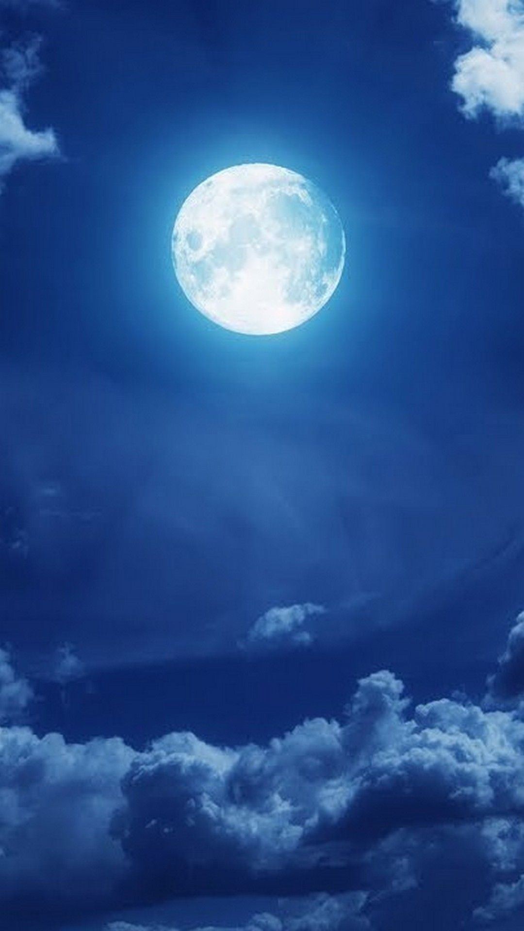 Luna blu piena tra nuvole, 1080x1920 Verticale, Mobile