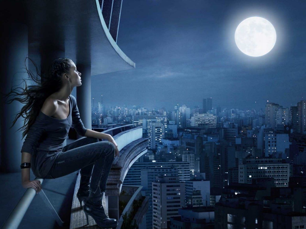 Ragazza seduta su tetto, luna, 1280x960 720p, PC