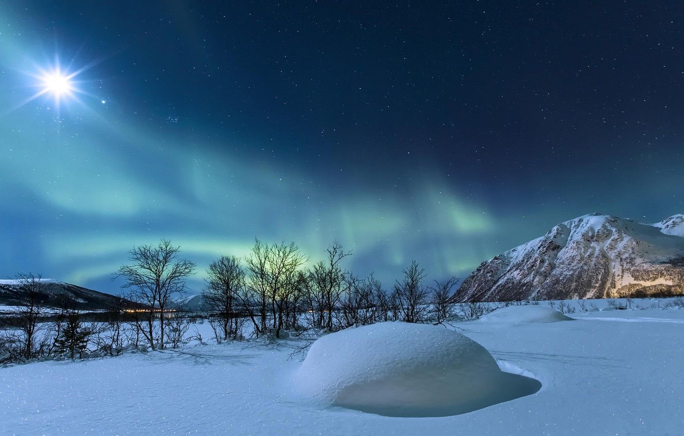 Aurora boreale, luna, neve invernale, 1332x850 720p, Laptop