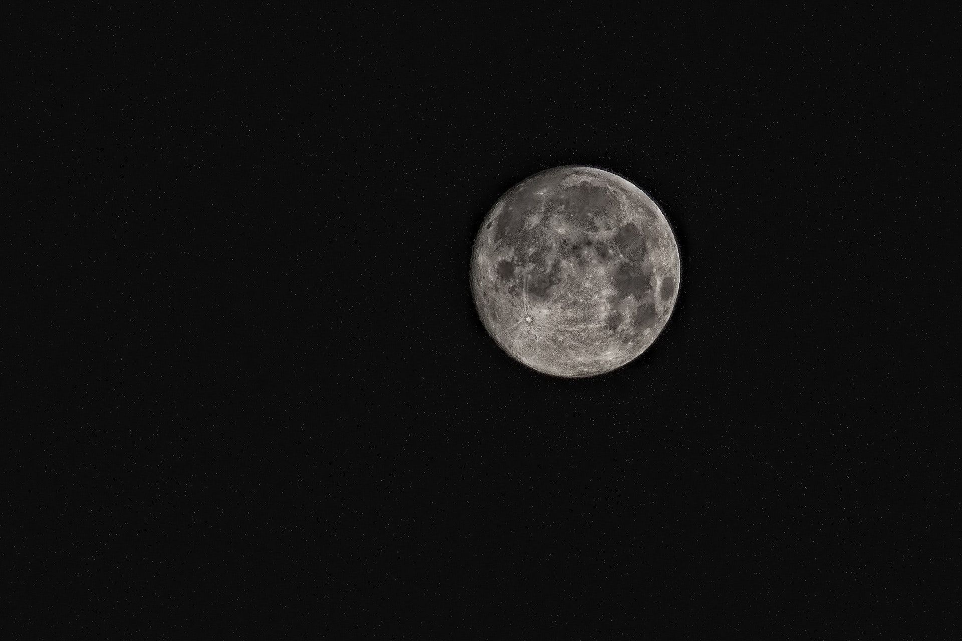 Luna piena nel cielo nero, 1920x1280 Full HD+, Desktop