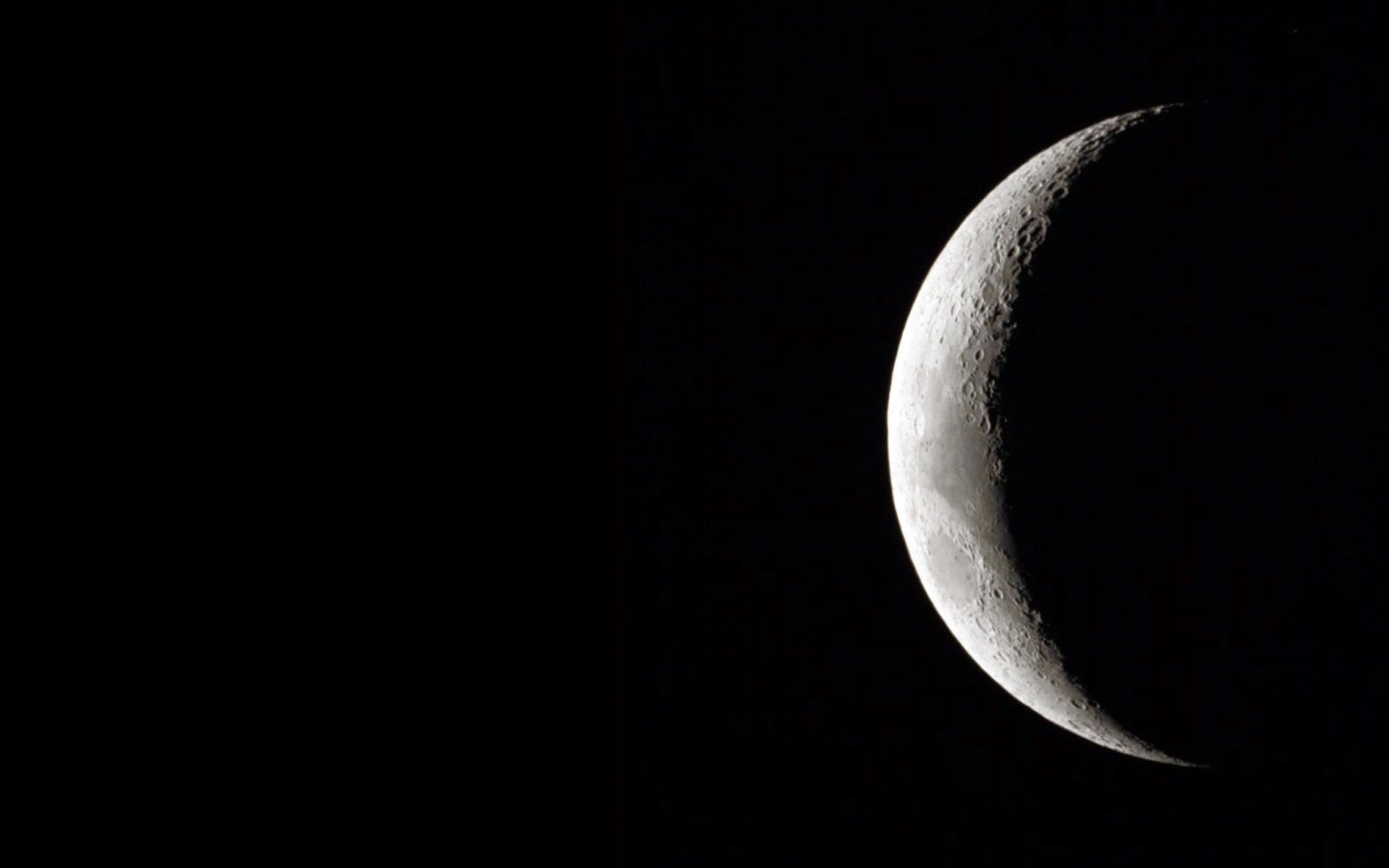 Luna crescente su sfondo nero, 1920x1200 Full HD+ WUXGA, PC