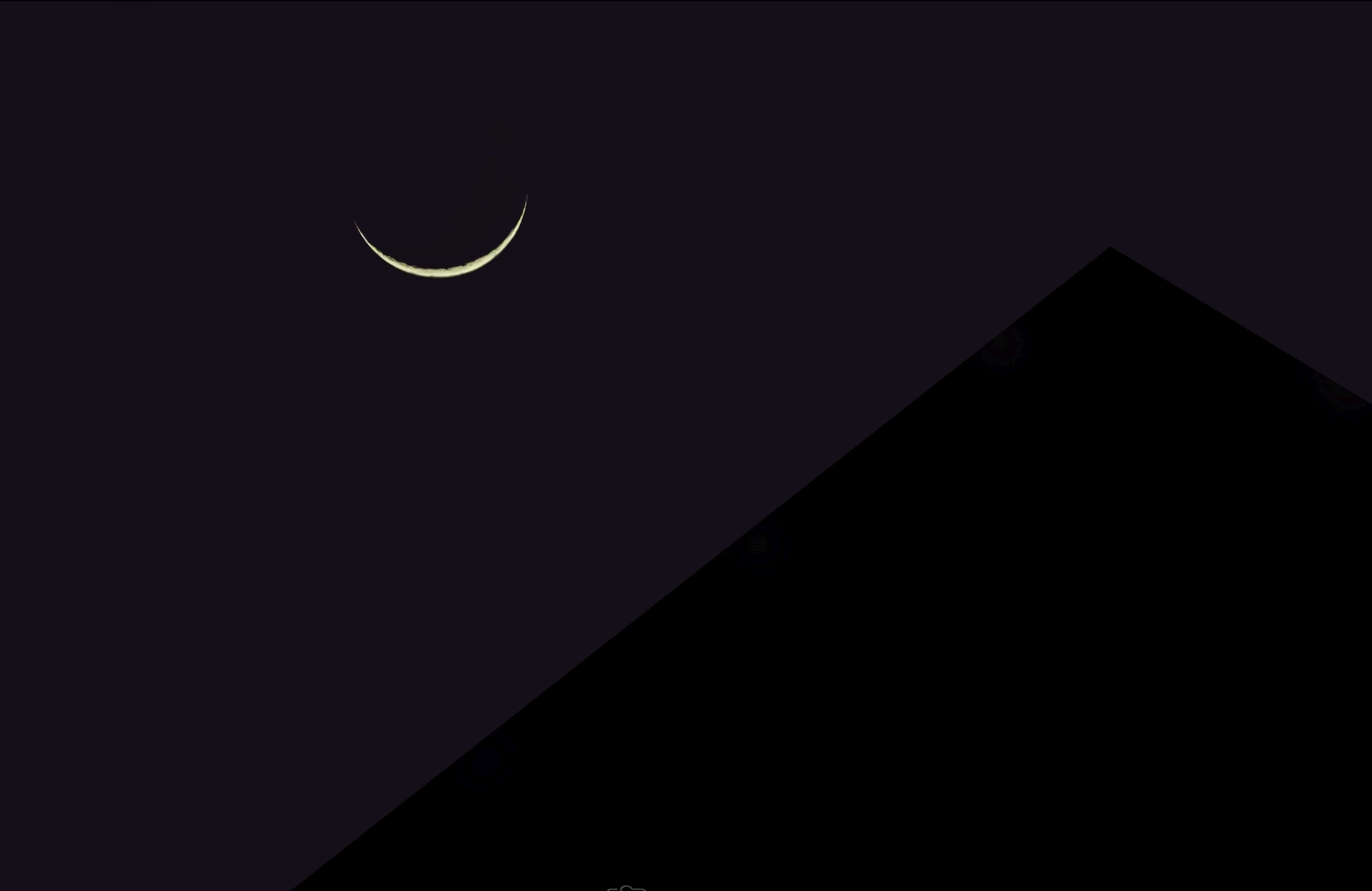 Luna crescente nel cielo notturno, 3840x2493 UHD, PC 4K