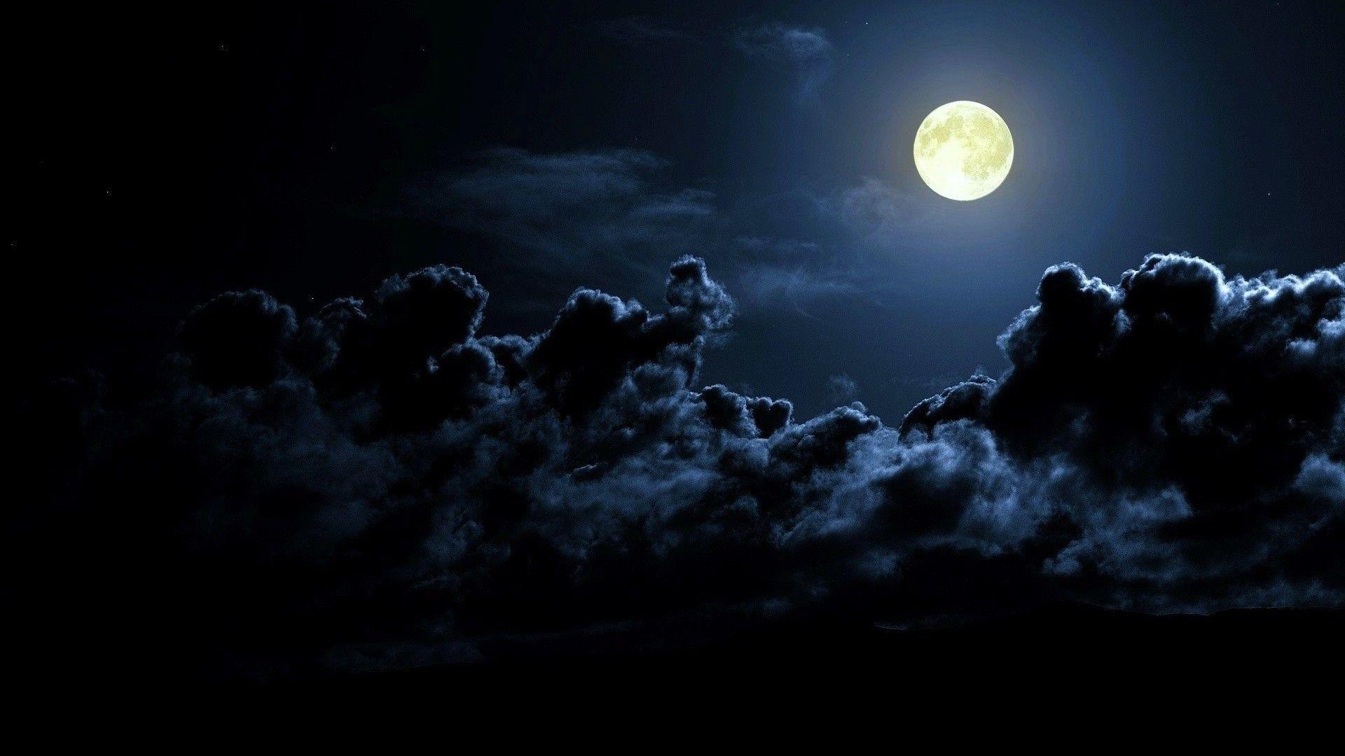 Luna piena tra nuvole notturne, 1920x1080 1080p, Desktop