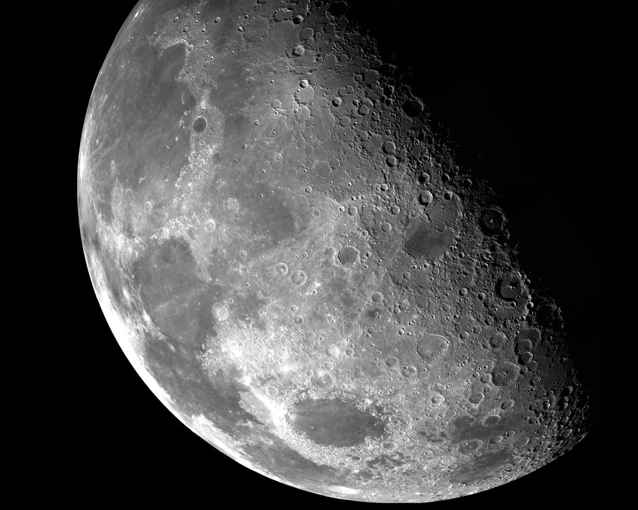 Luna con crateri, primo piano, 1280x1024 HD, Desktop