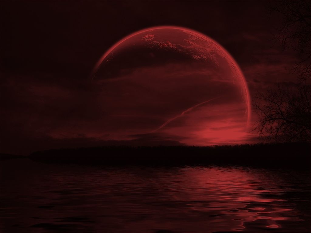 Luna rossa sopra montagna scura, 640x1385 Verticale, Telefono