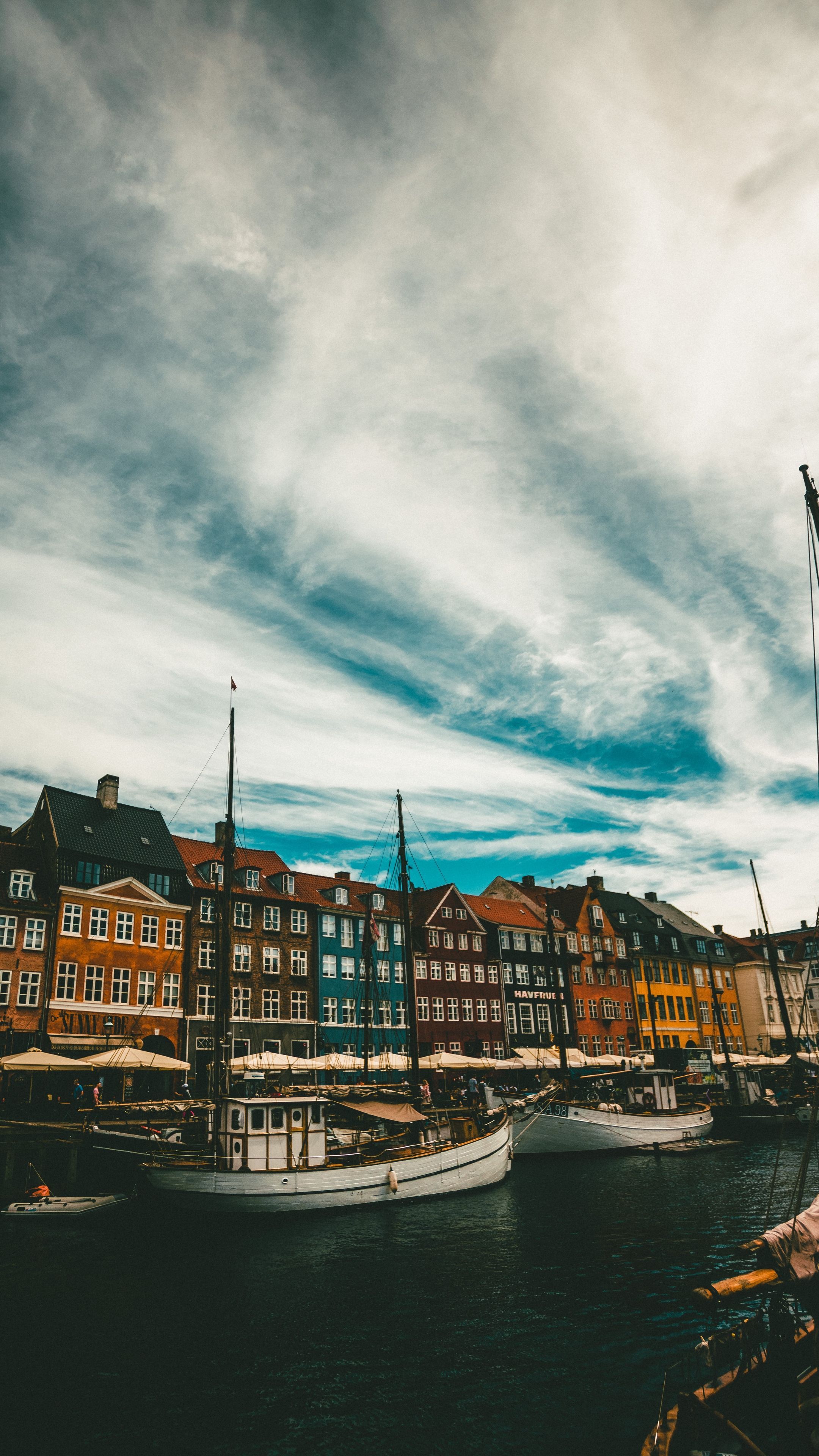 Nyhavn Copenaghen barche colorate, 2160x3840 Full HD Verticale, iPhone