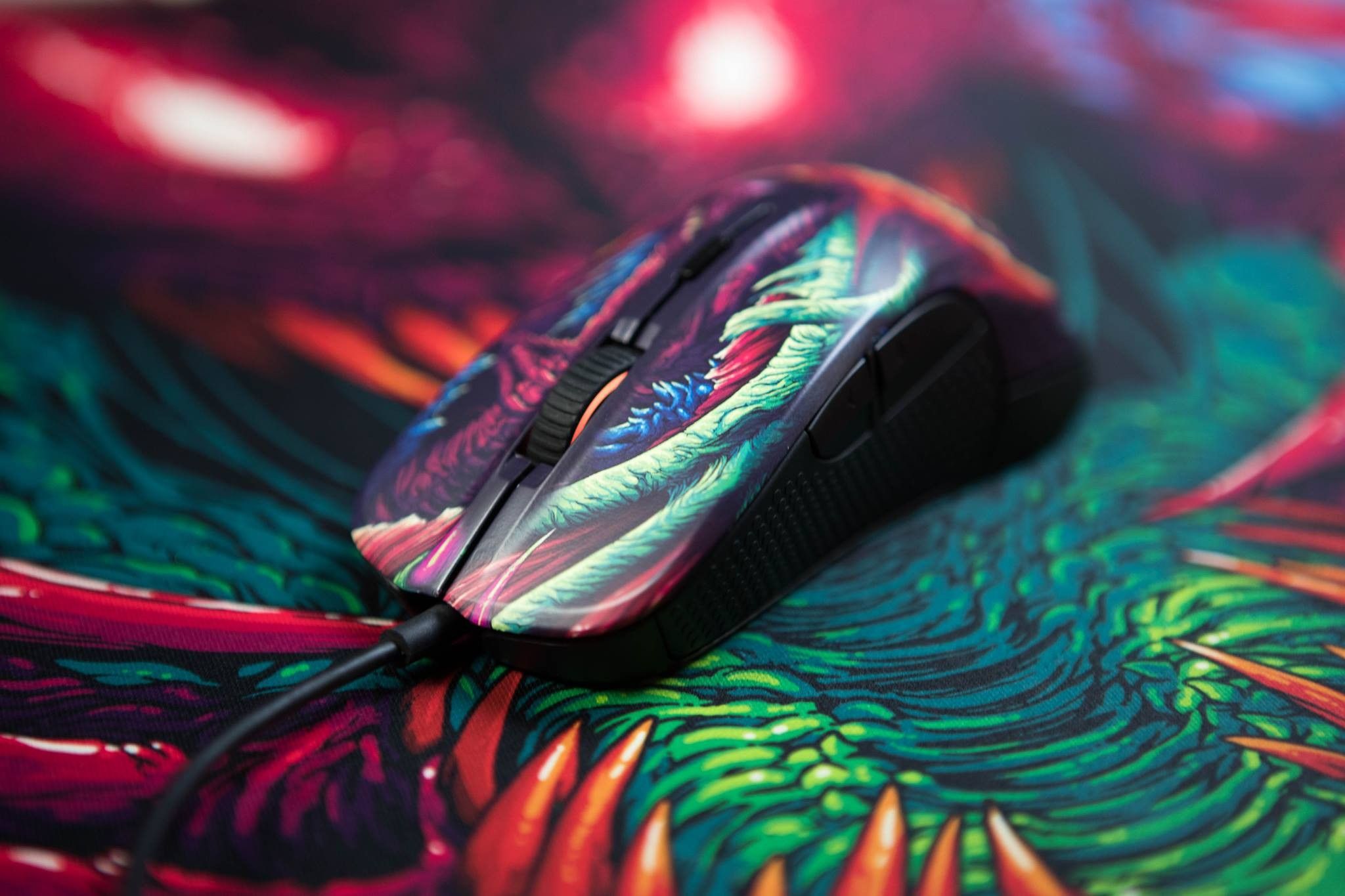 Mouse gaming con design hyperbeast, 2048x1365 2K, Laptop