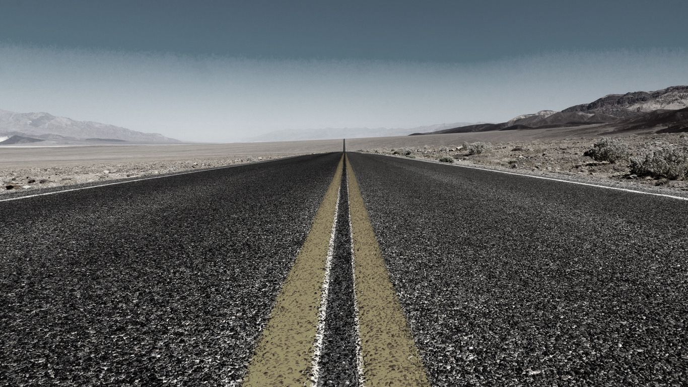 Strada deserta rettilinea, 1366x768 HD, iMac