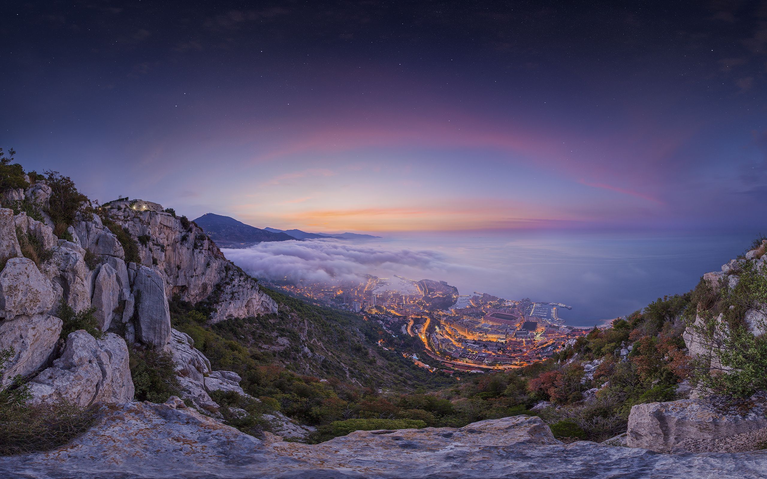 Città costiera al tramonto, montagne, 2560x1600 2K, Mac
