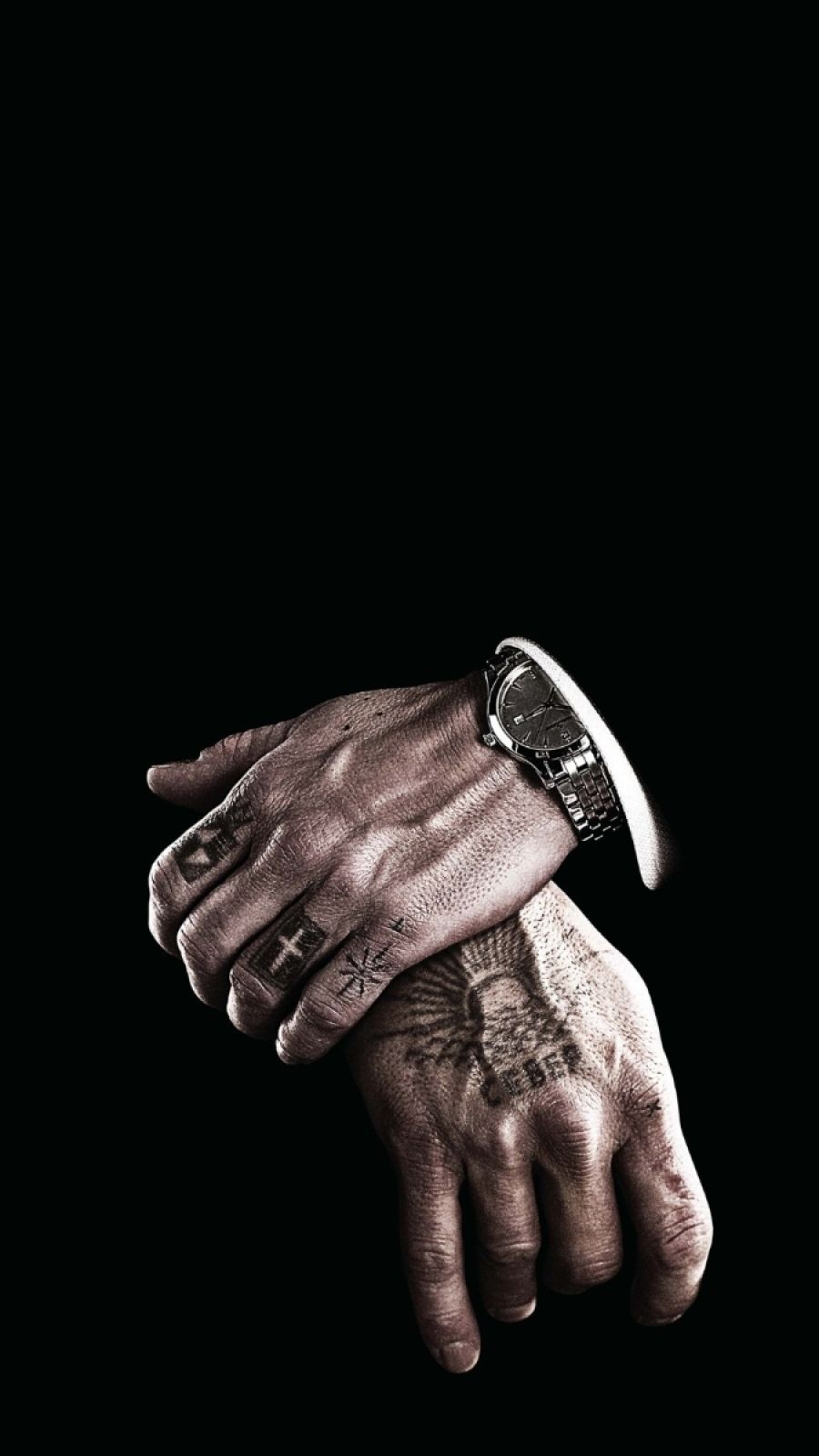 Mani tatuate con orologio, 900x1600 Verticale, Mobile