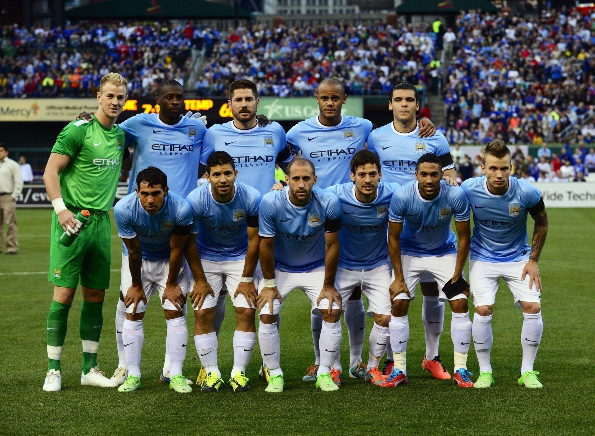 Loghi Manchester City ed Etihad, 1332x850 720p, PC