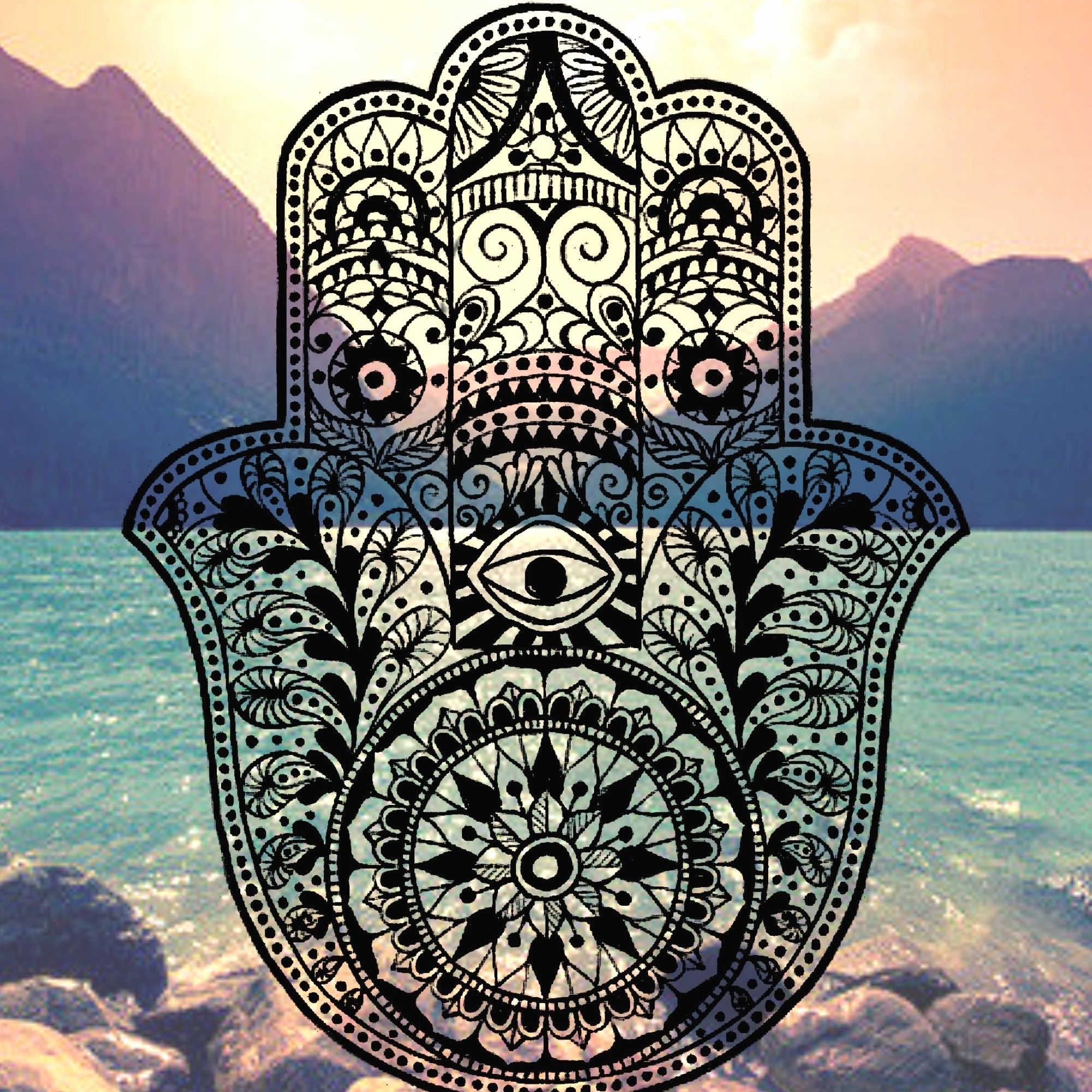 Mano di Fatima con mandala, 2000x2000 2K, Laptop