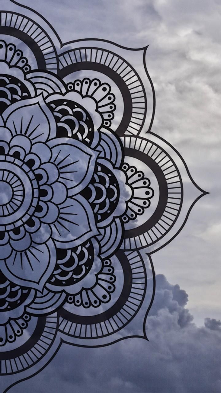 Mandala blu su cielo nuvoloso, 720x1280 Verticale, Telefono