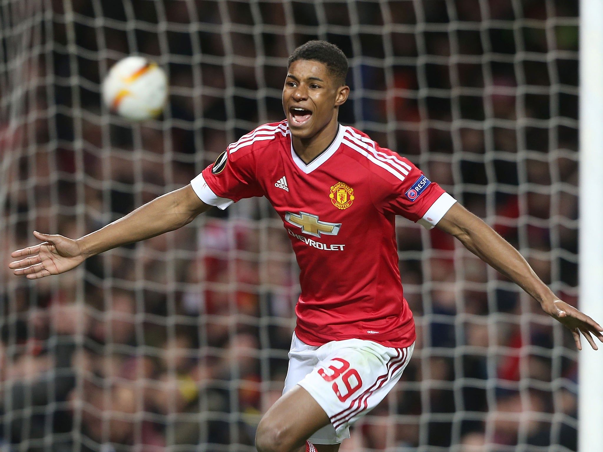 Calciatore Manchester United esulta, 2048x1536 2K, Desktop
