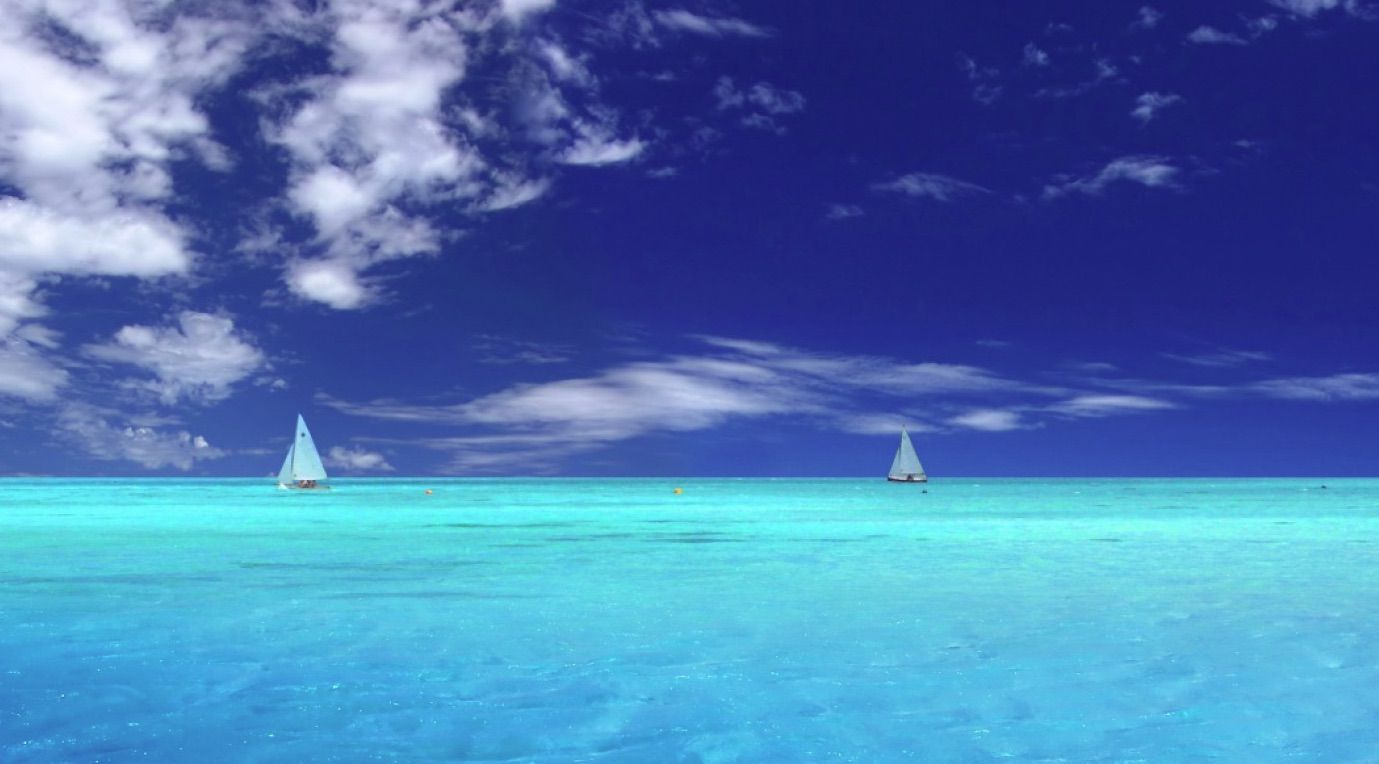Barche a vela mare turchese, sfondo 1379x764 720p, Laptop