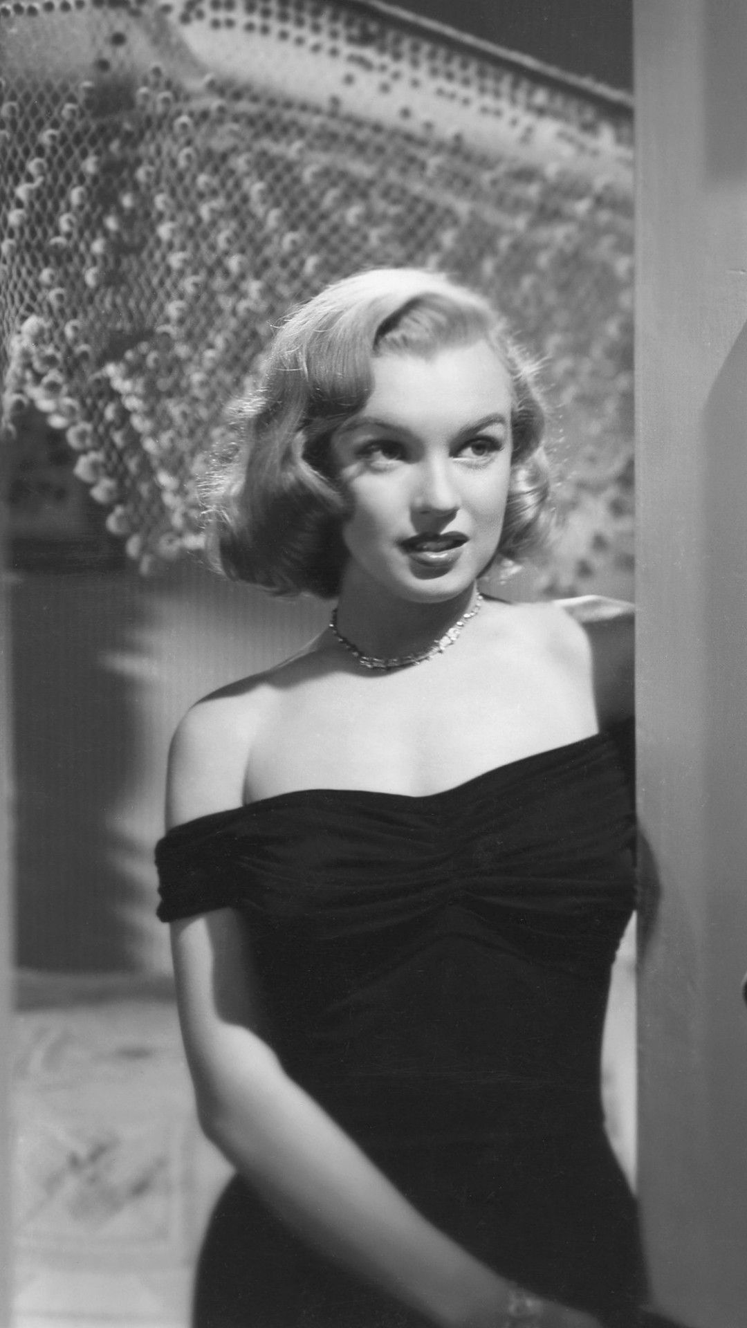 Marilyn Monroe abito nero, 1080x1920 Verticale, iPhone Pro
