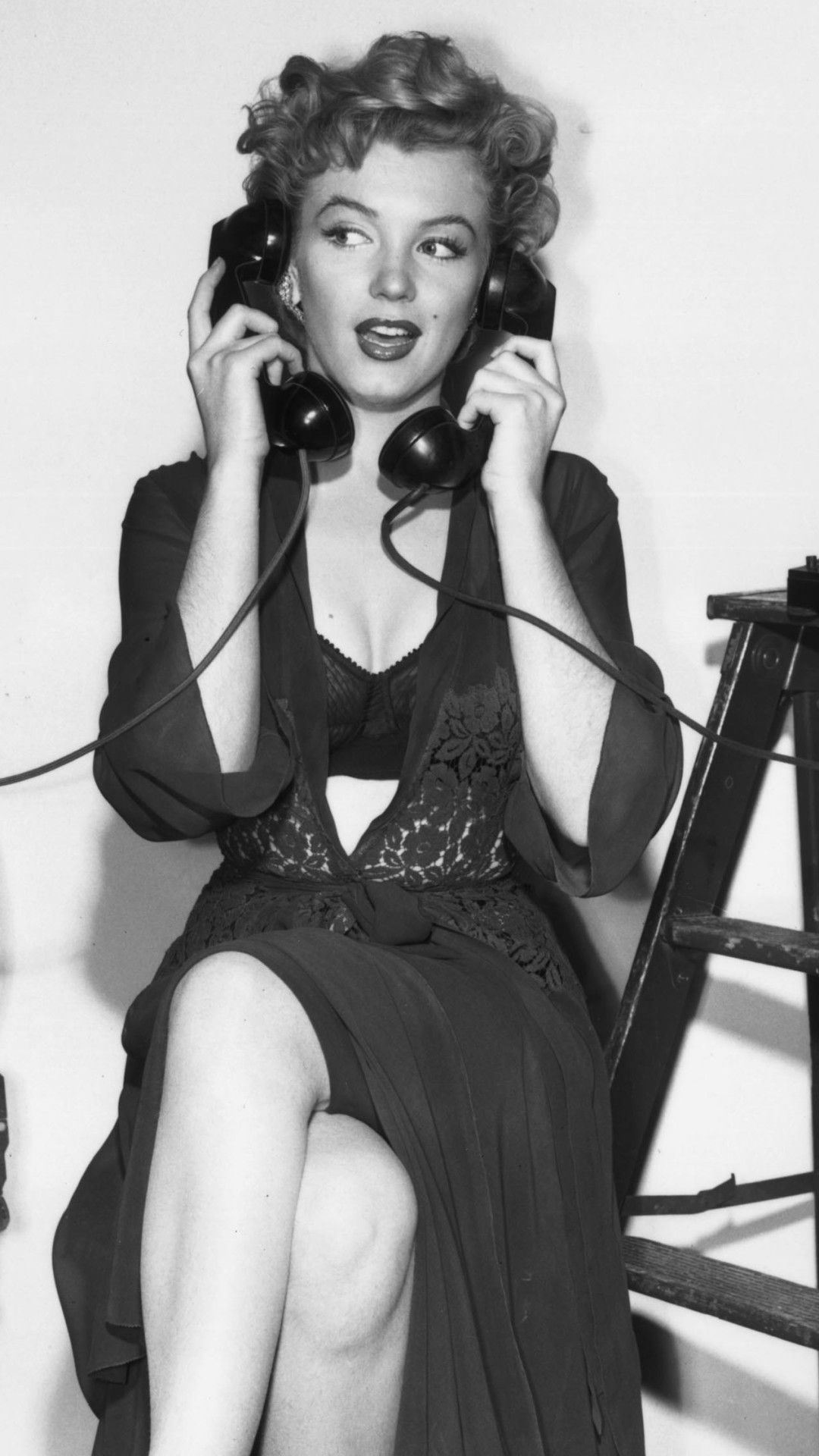 Marilyn Monroe al telefono, 1080x1920 Full HD Verticale, iPhone Air