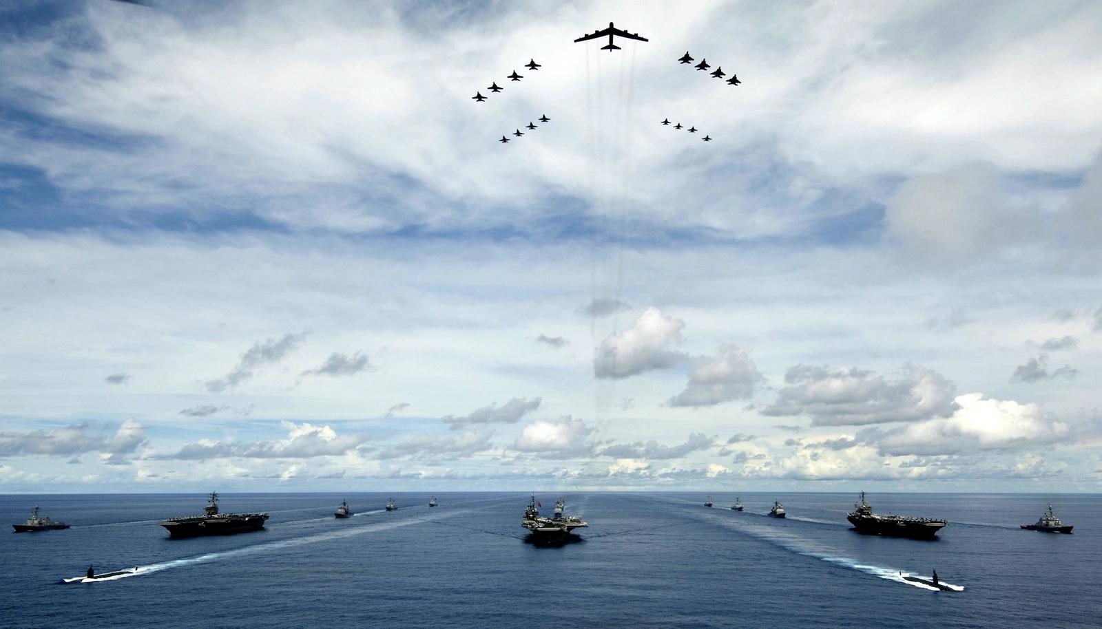 Nave militare arenata scena fantasy, 1920x1200 Full HD+ WUXGA, Desktop