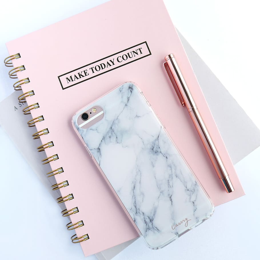 iPhone marmo bianco e quaderno rosa, 910x910 HD, Lenovo Legion